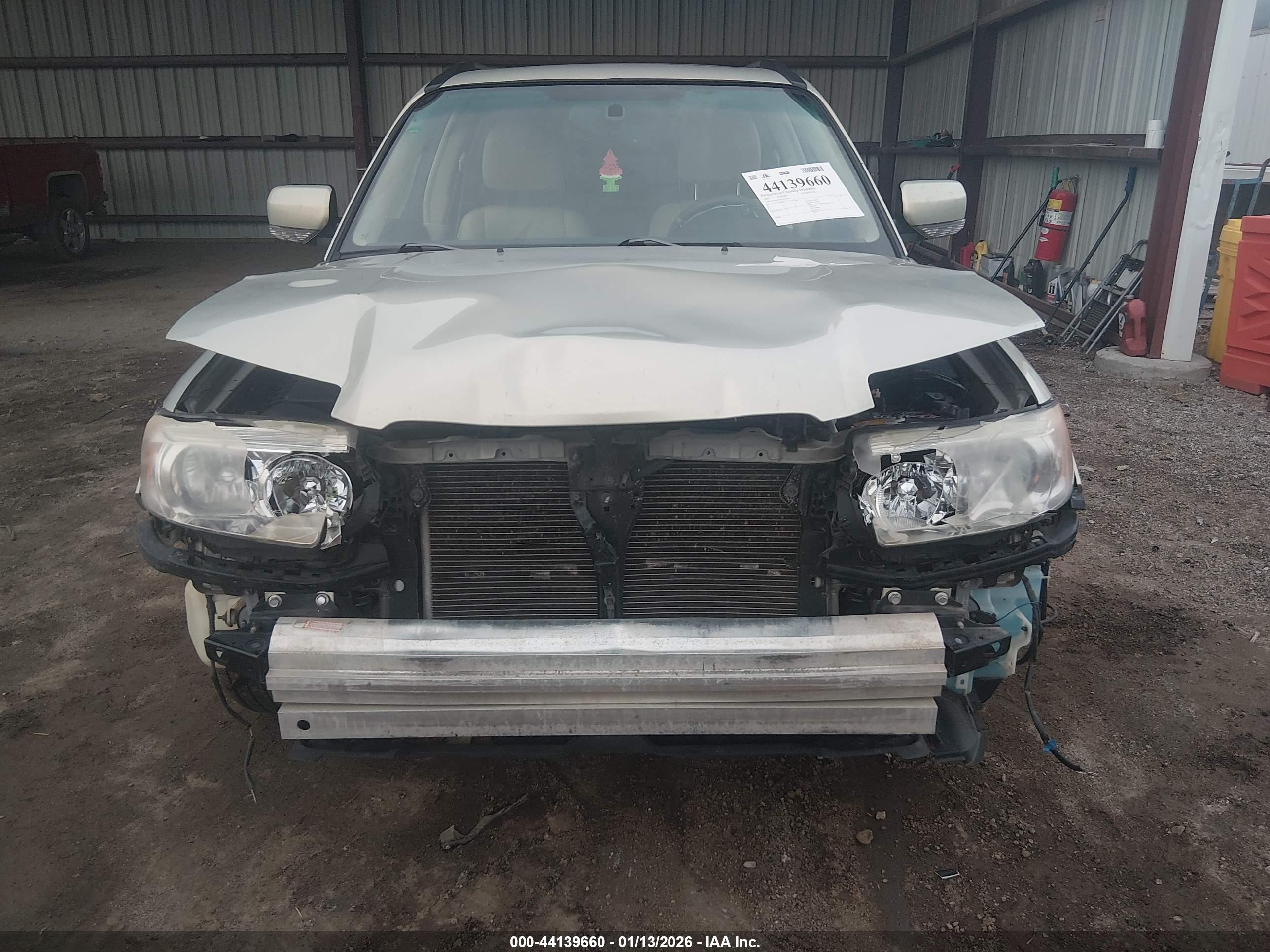 SUBARU FORESTER image 6