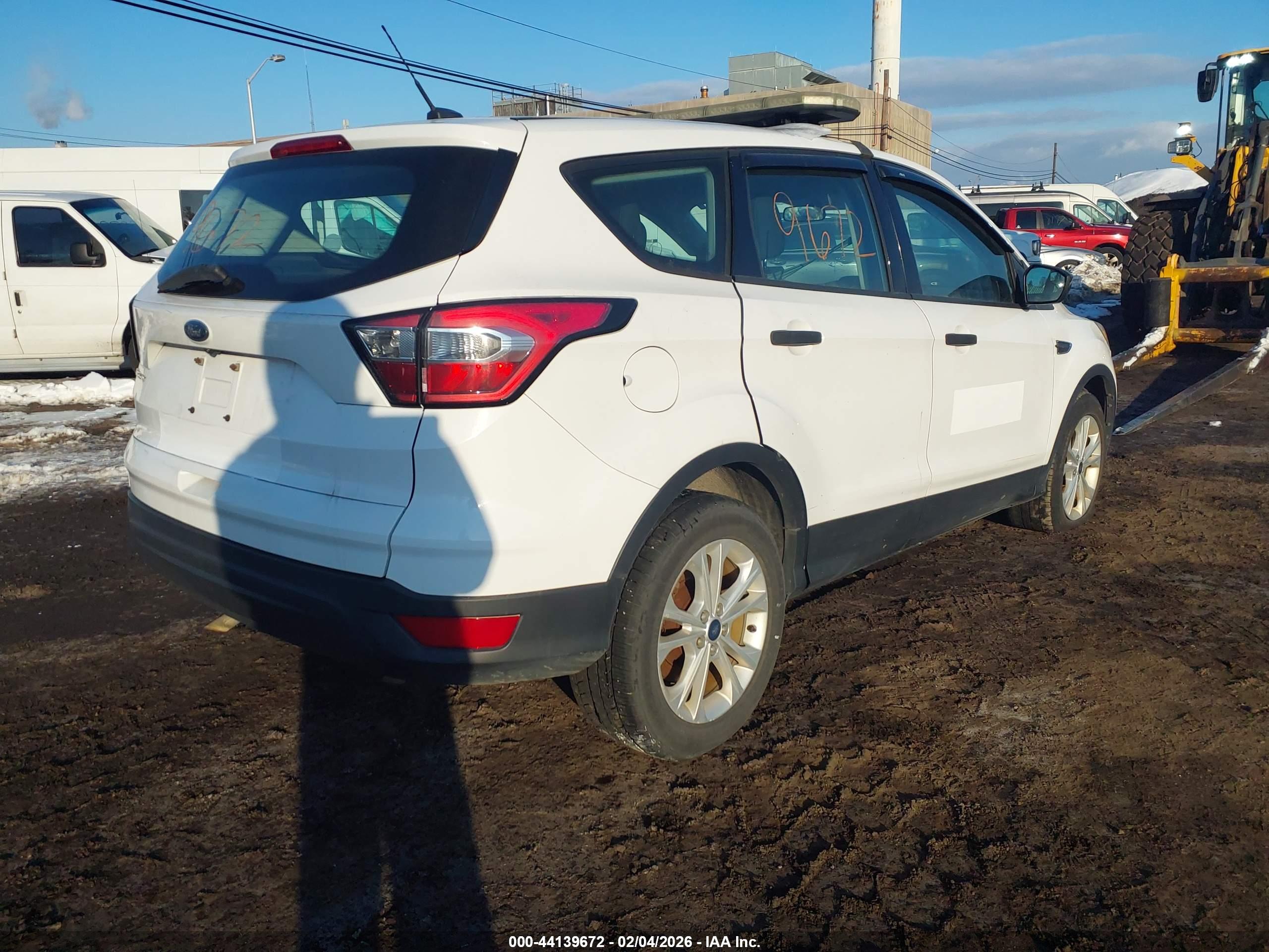 FORD ESCAPE image 4
