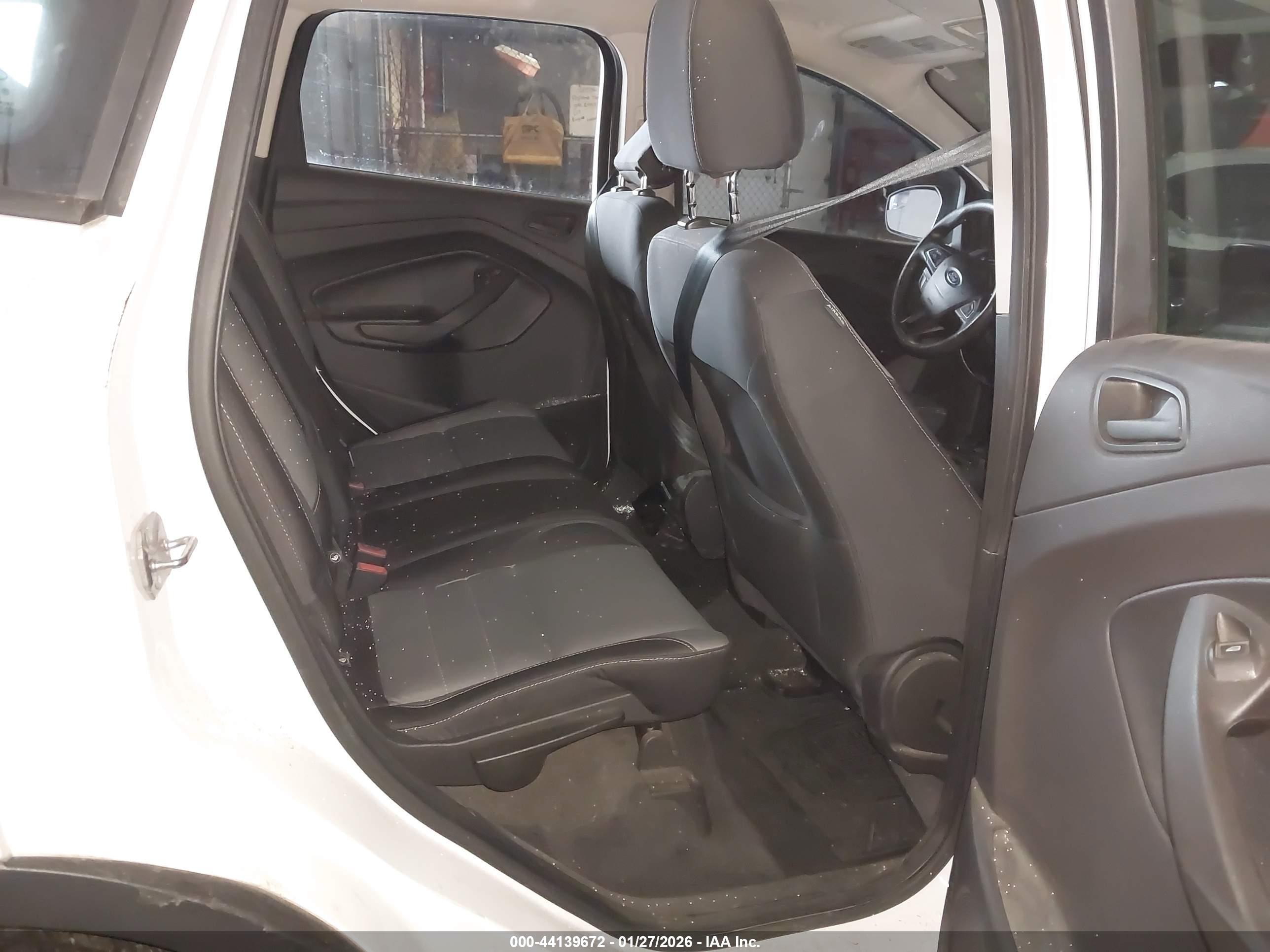 FORD ESCAPE image 8