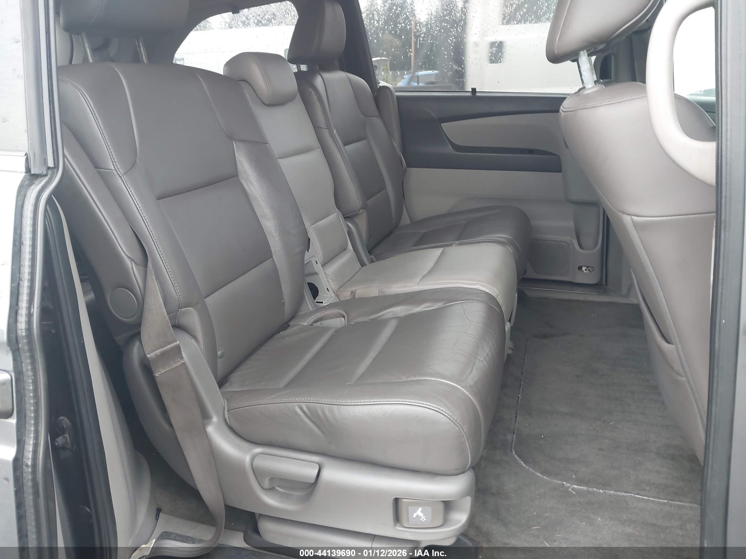HONDA ODYSSEY image 8
