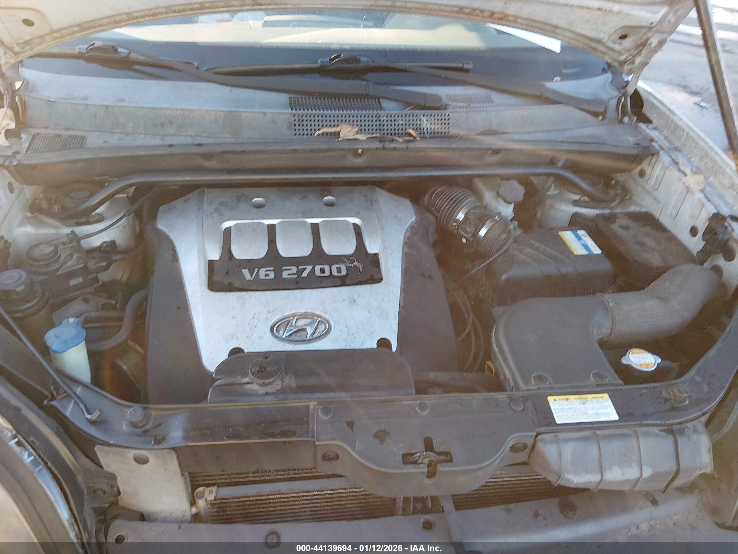 HYUNDAI TUCSON image 10