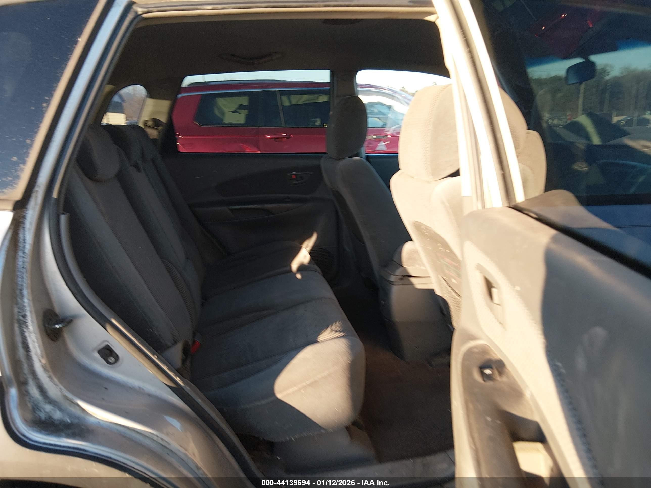HYUNDAI TUCSON image 8