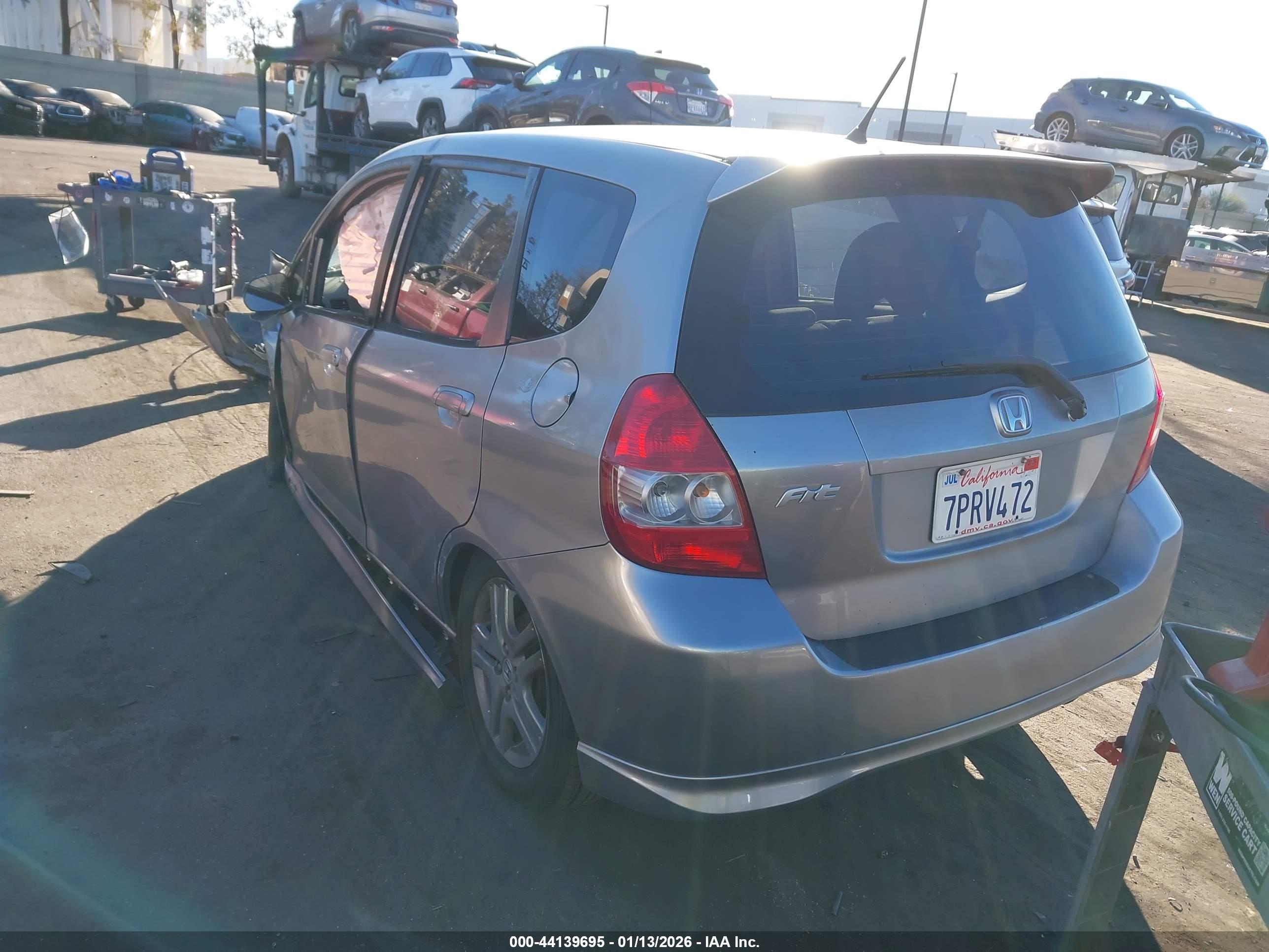 HONDA FIT image 3