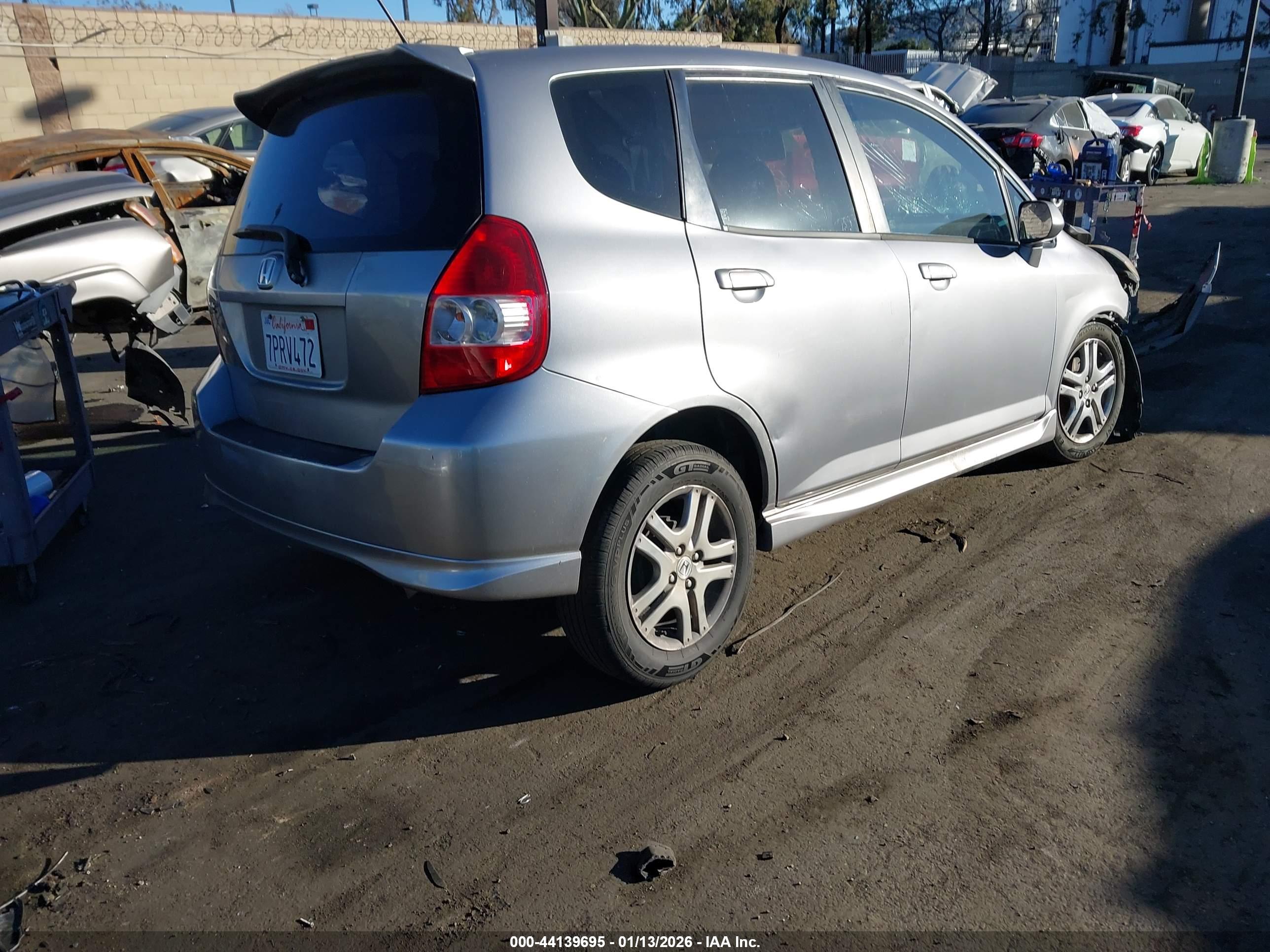 HONDA FIT image 4