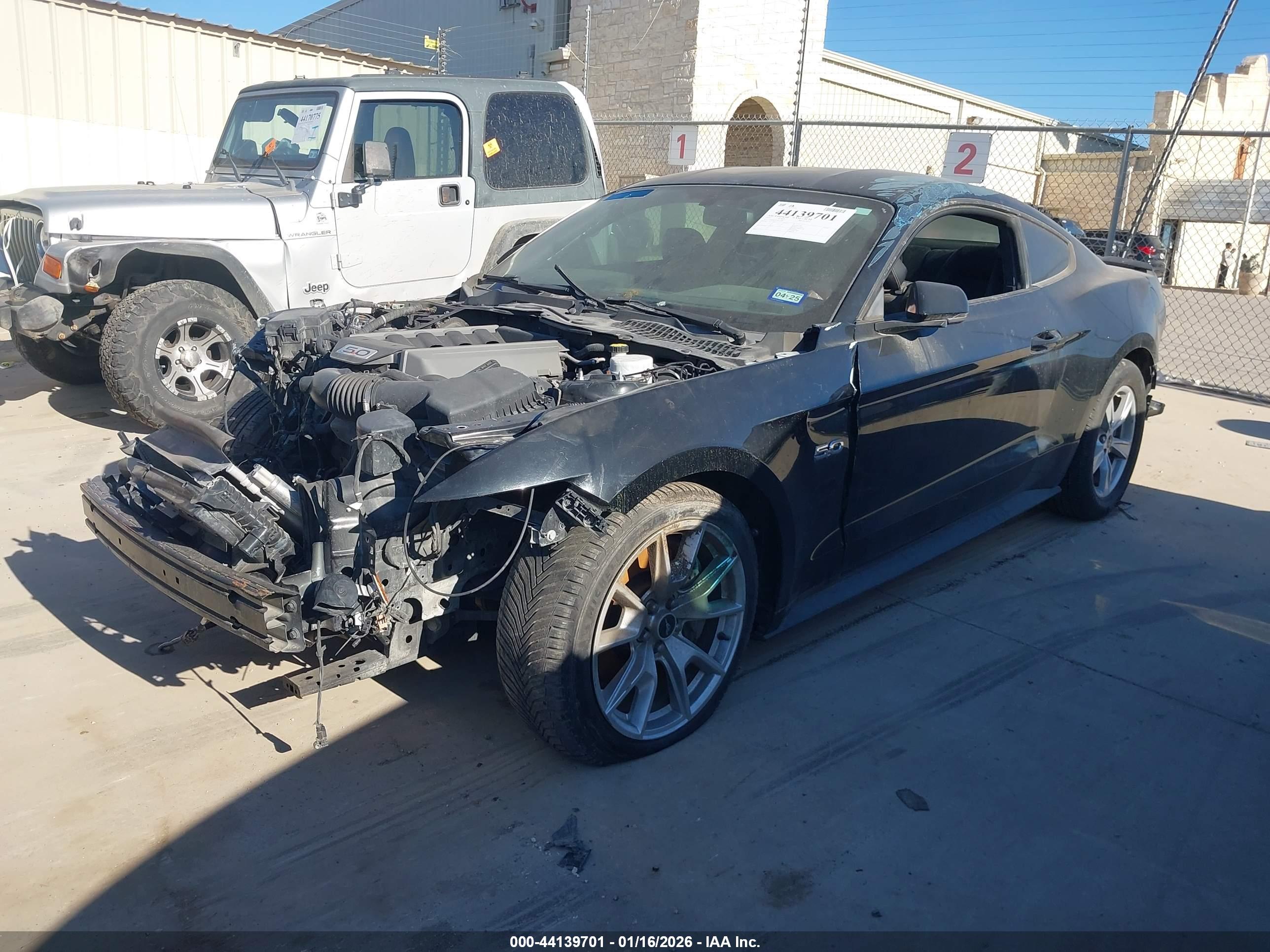 FORD MUSTANG image 2