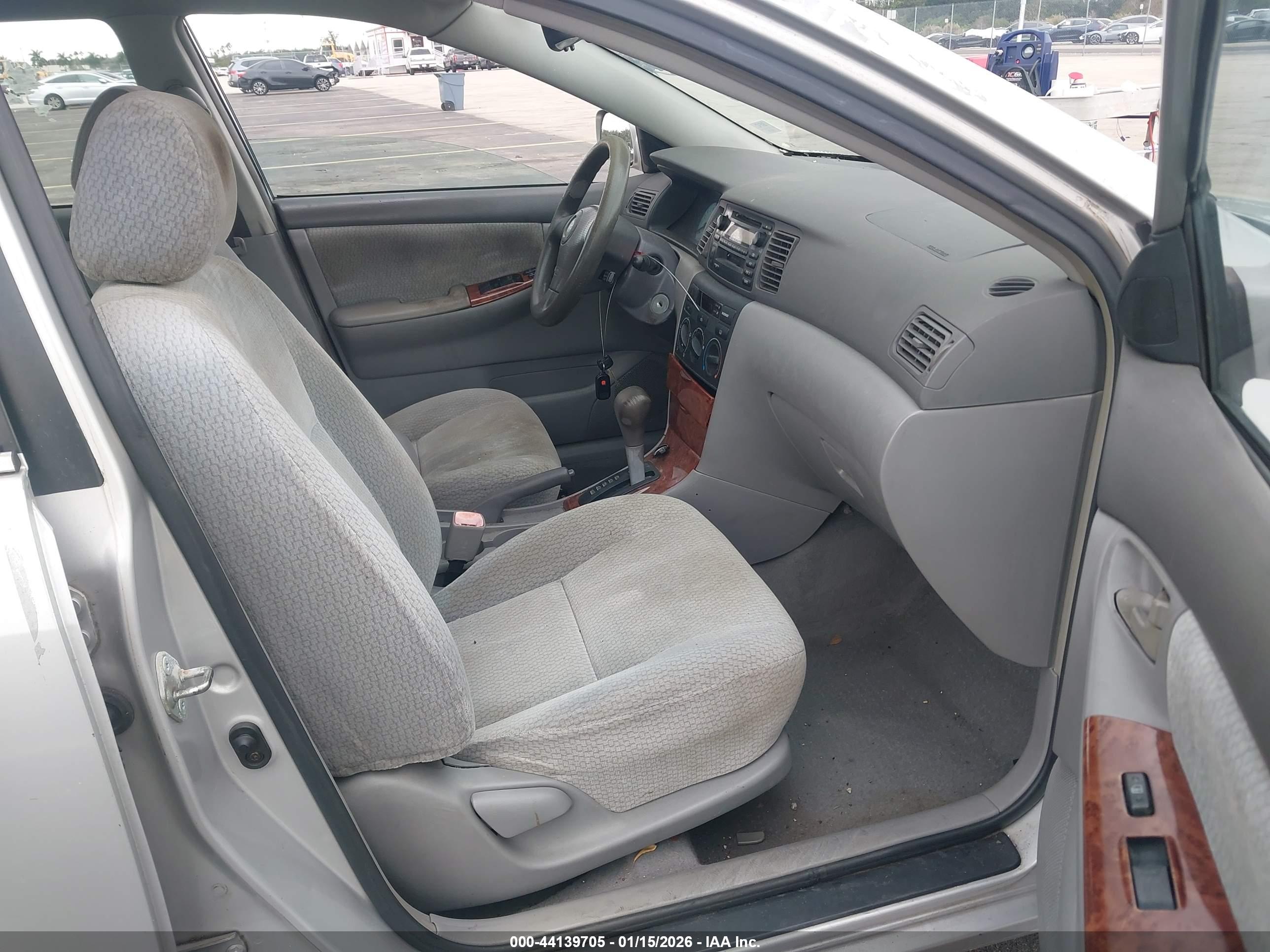 TOYOTA COROLLA image 5
