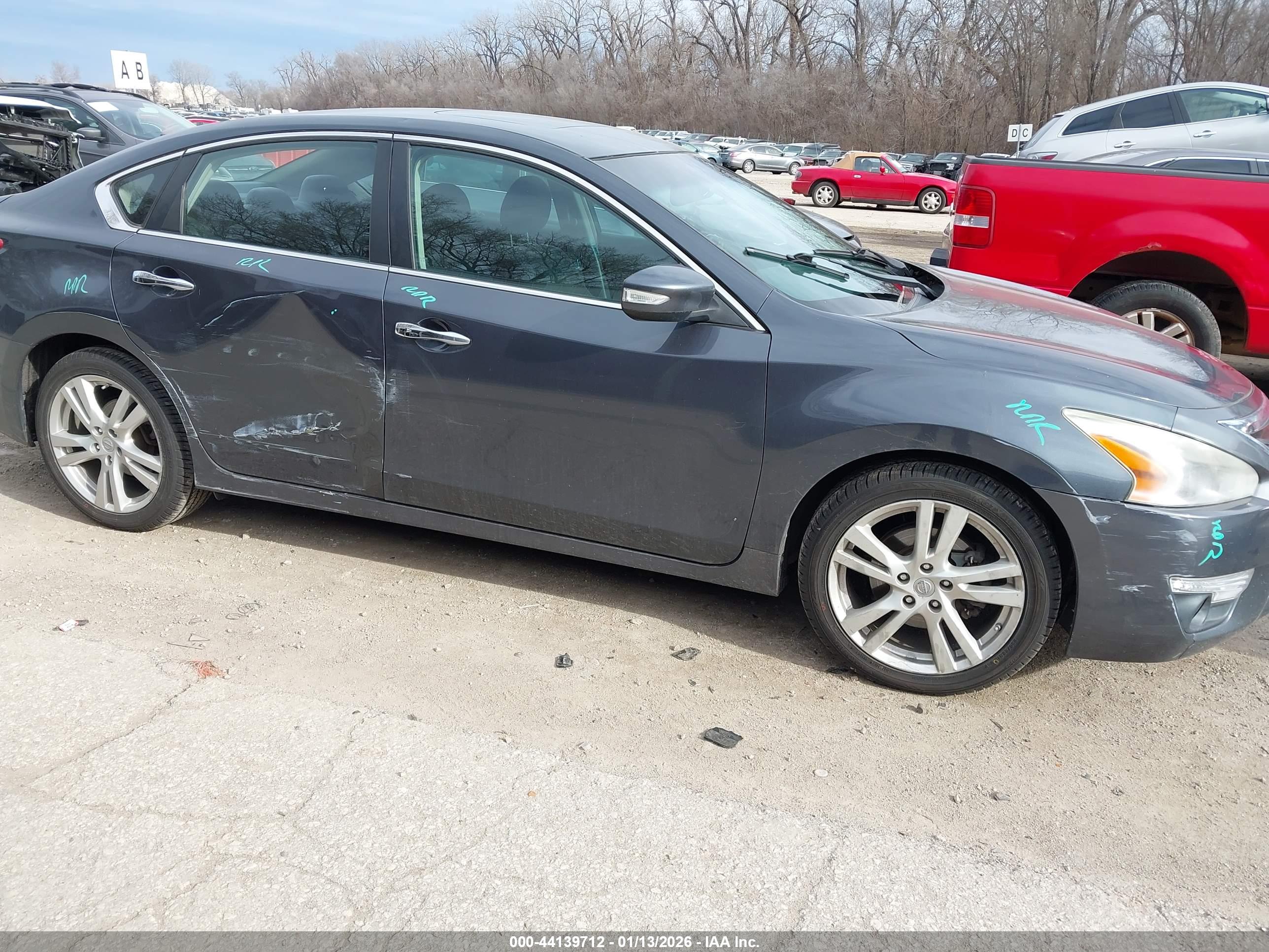NISSAN ALTIMA image 6