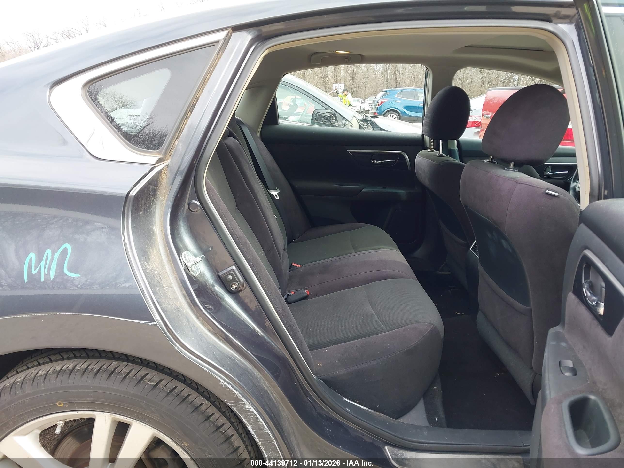 NISSAN ALTIMA image 8
