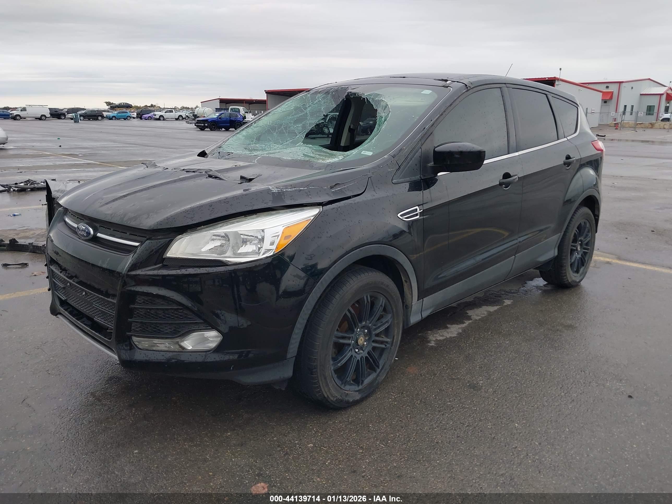 FORD ESCAPE image 2