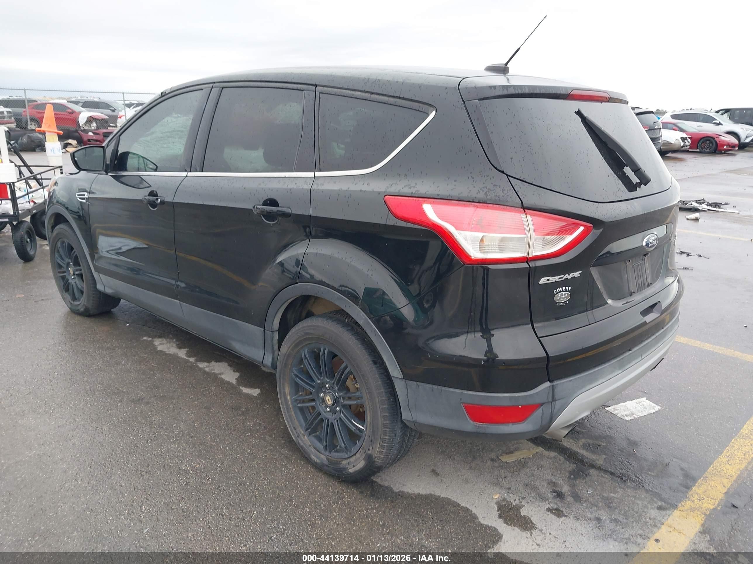 FORD ESCAPE image 3