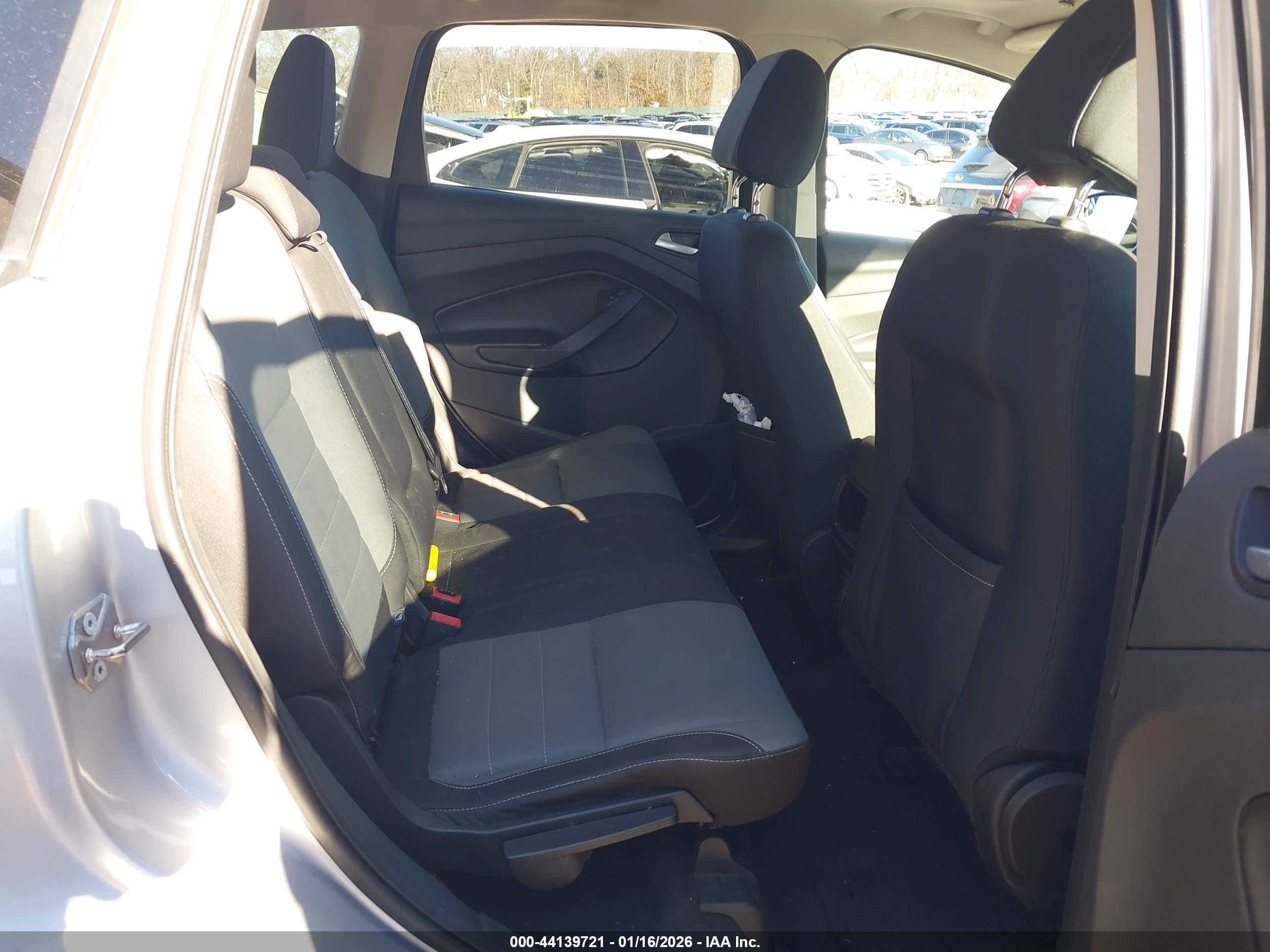 FORD ESCAPE image 8