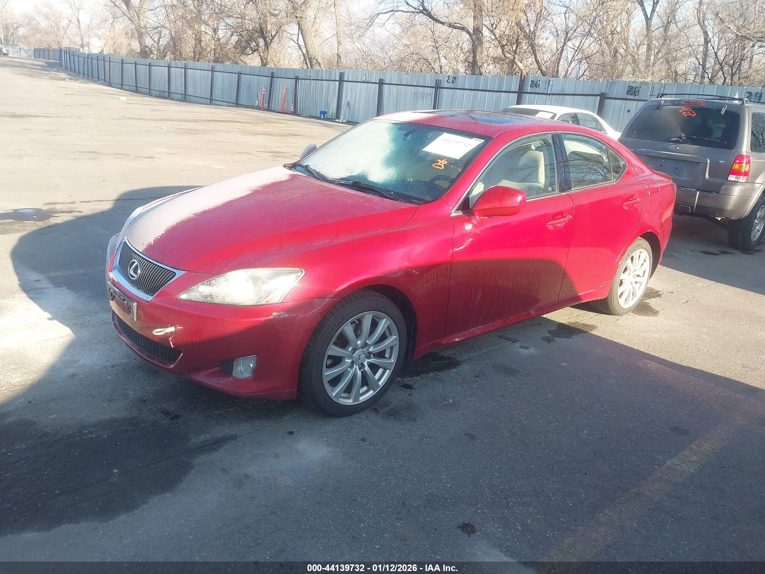 LEXUS IS image 2