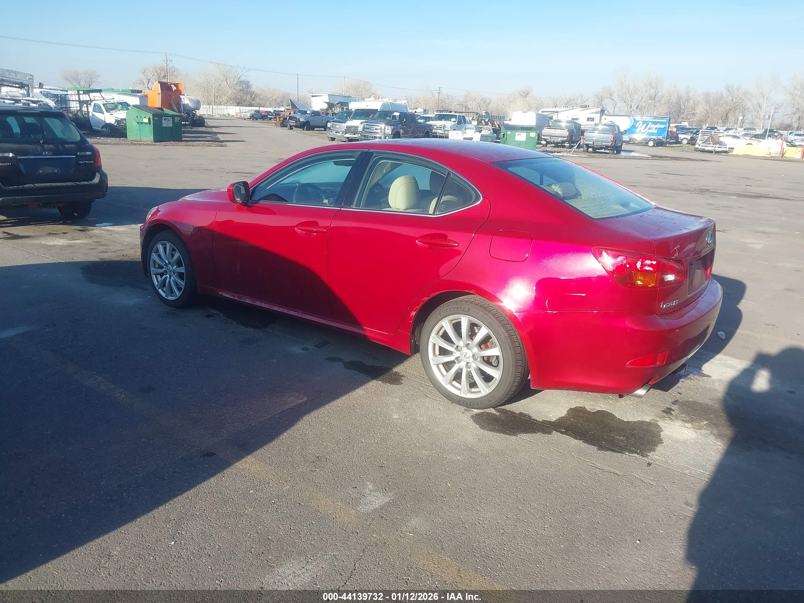 LEXUS IS image 3