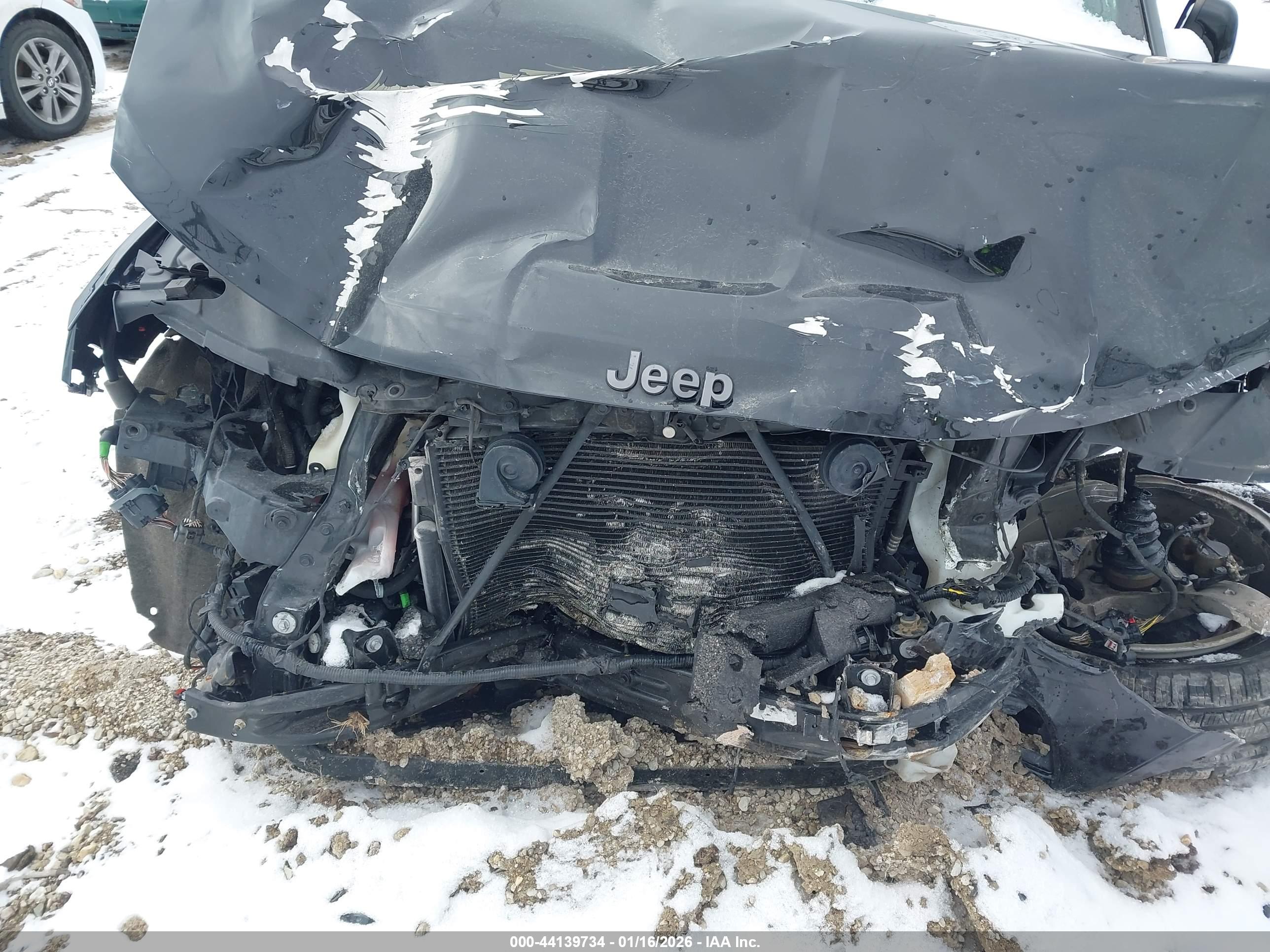 JEEP GRAND image 6