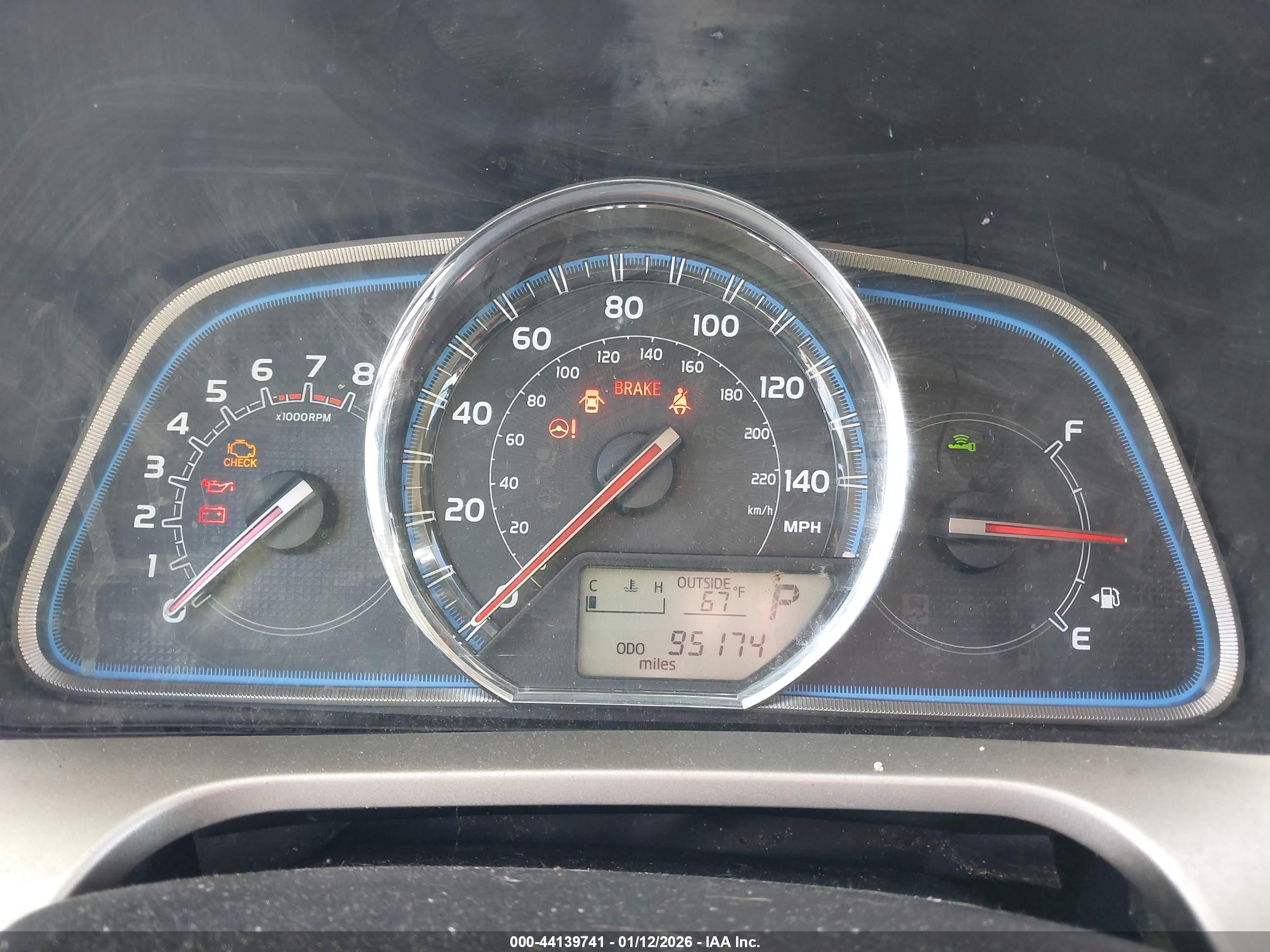 TOYOTA RAV4 image 7