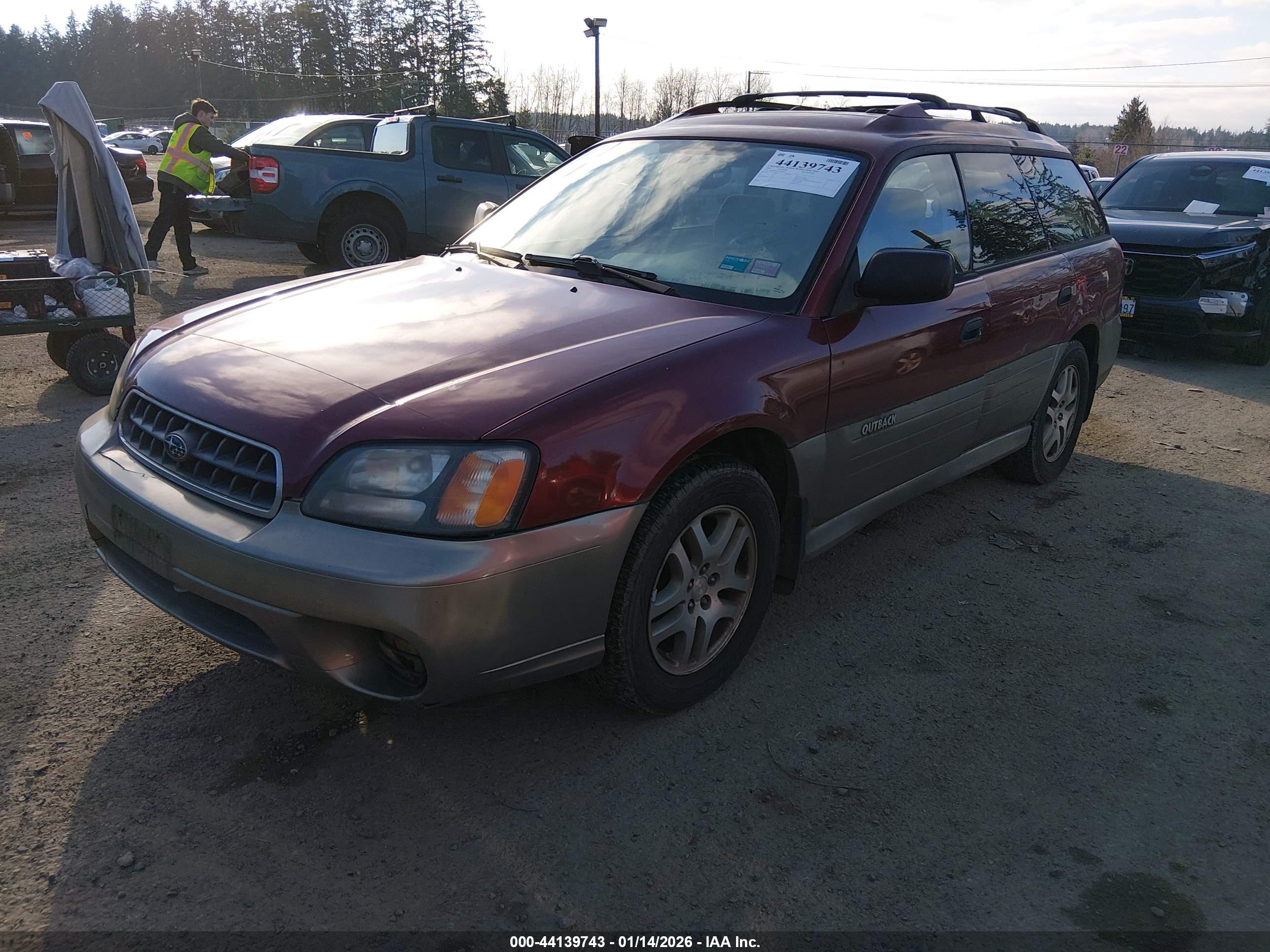 SUBARU OUTBACK image 2