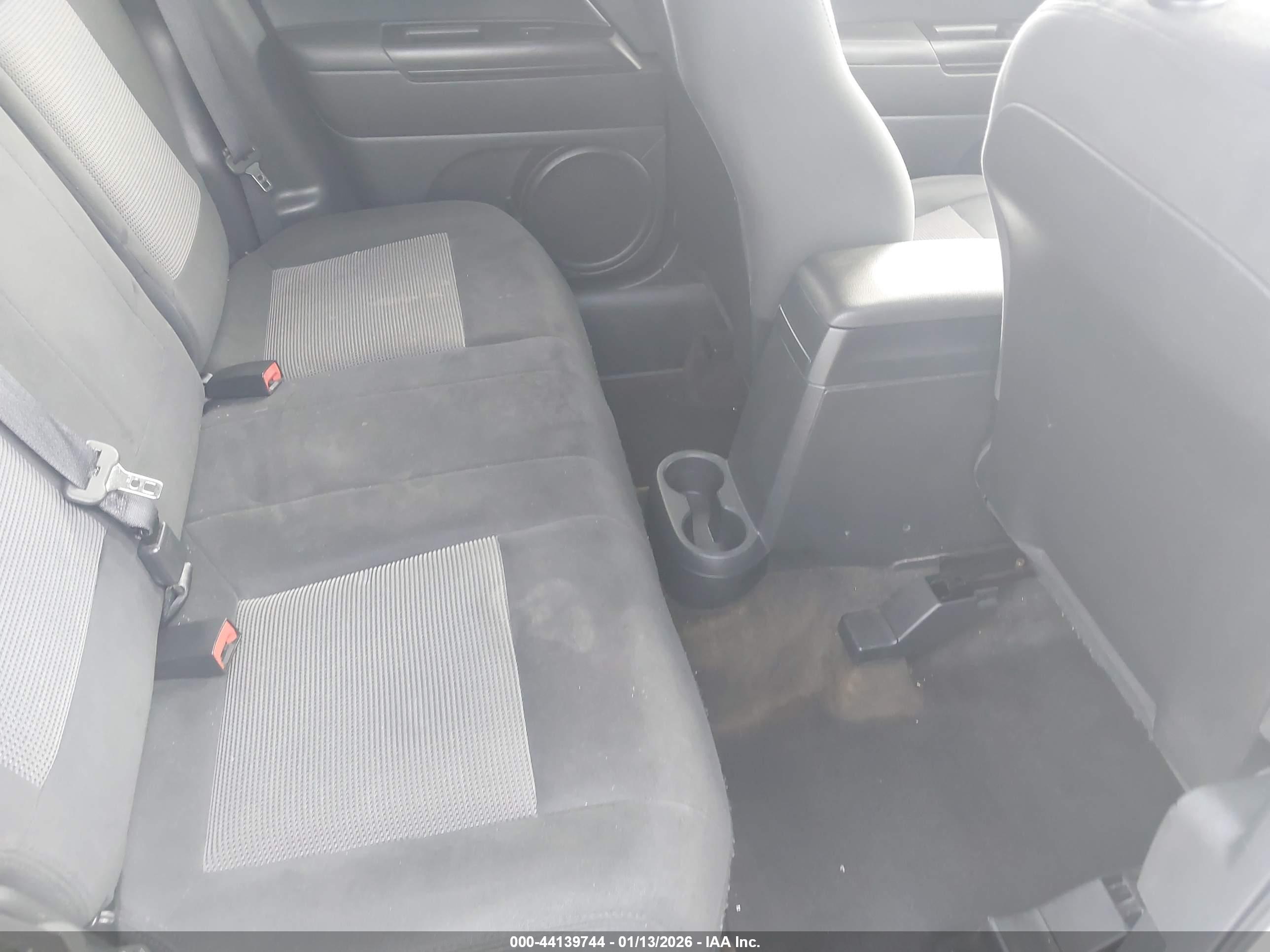 JEEP PATRIOT image 8