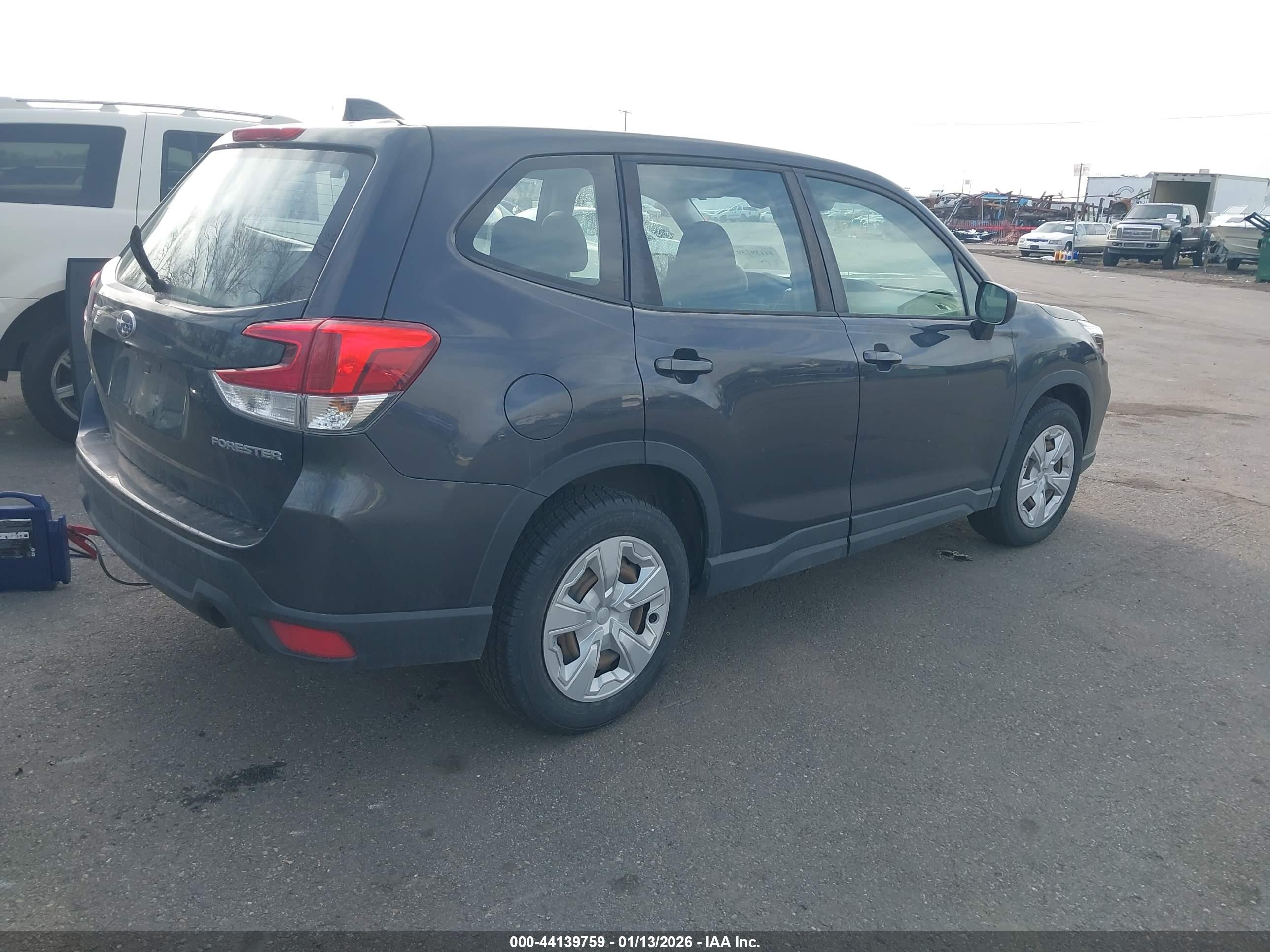 SUBARU FORESTER image 4