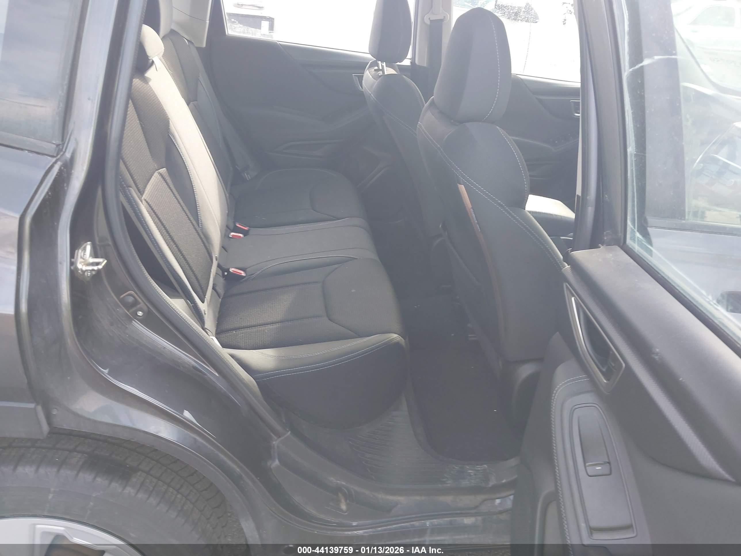 SUBARU FORESTER image 8