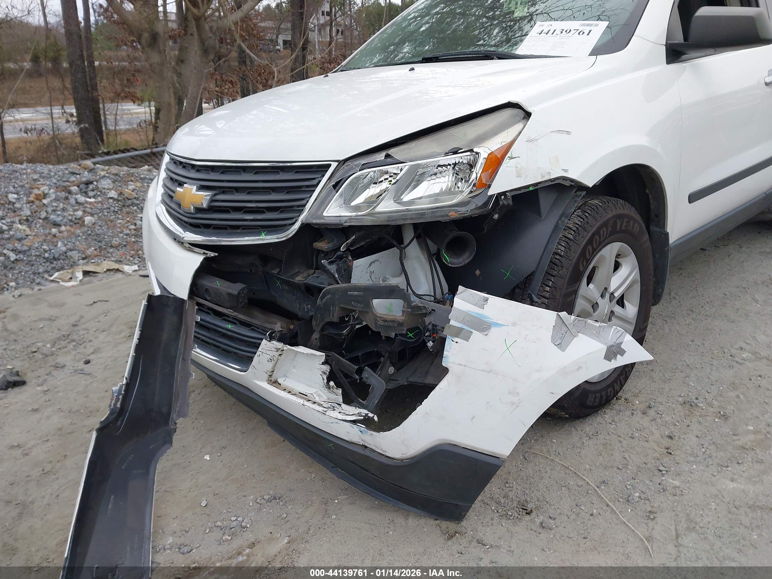 CHEVROLET TRAVERSE image 6