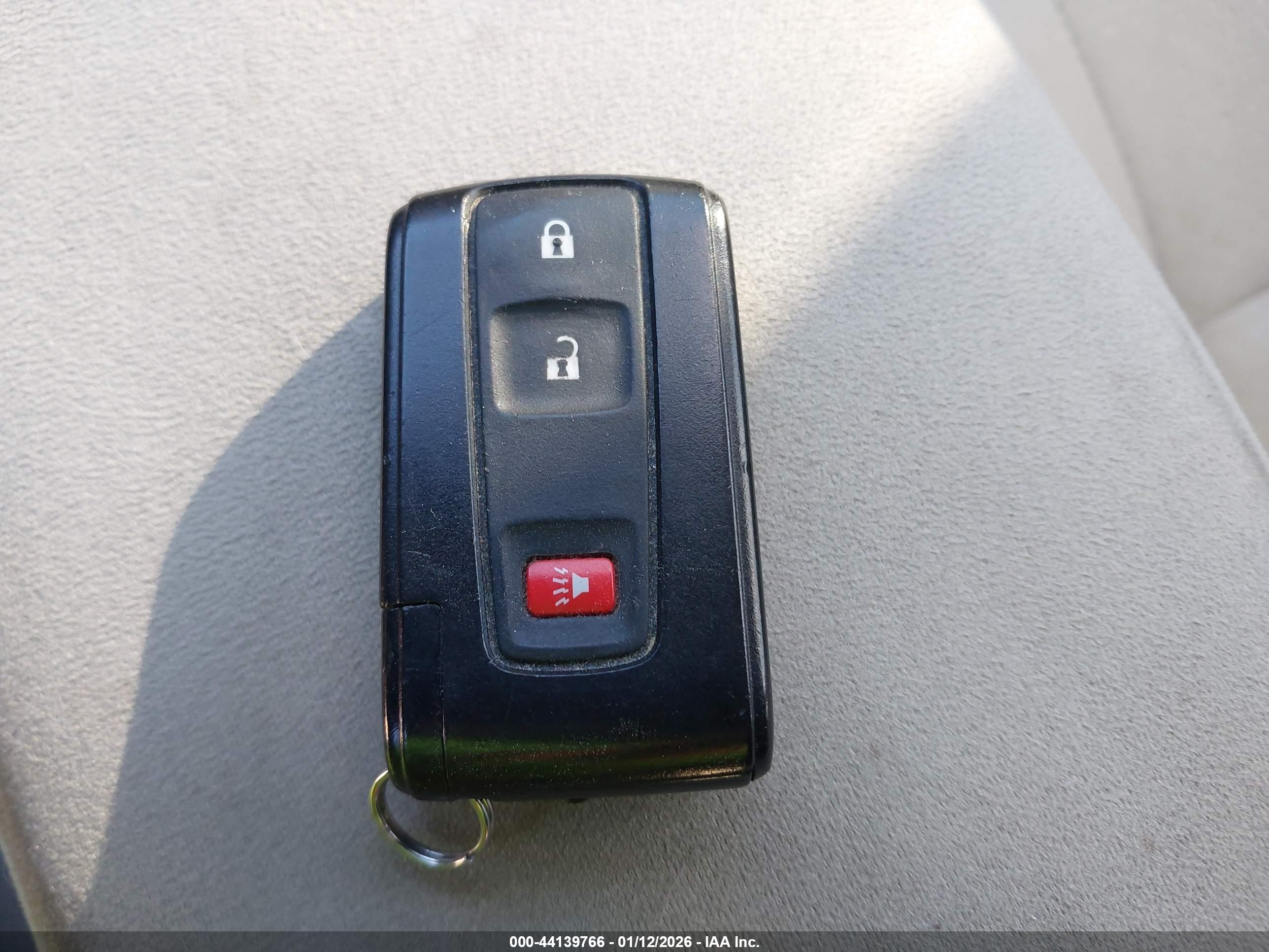 TOYOTA PRIUS image 11