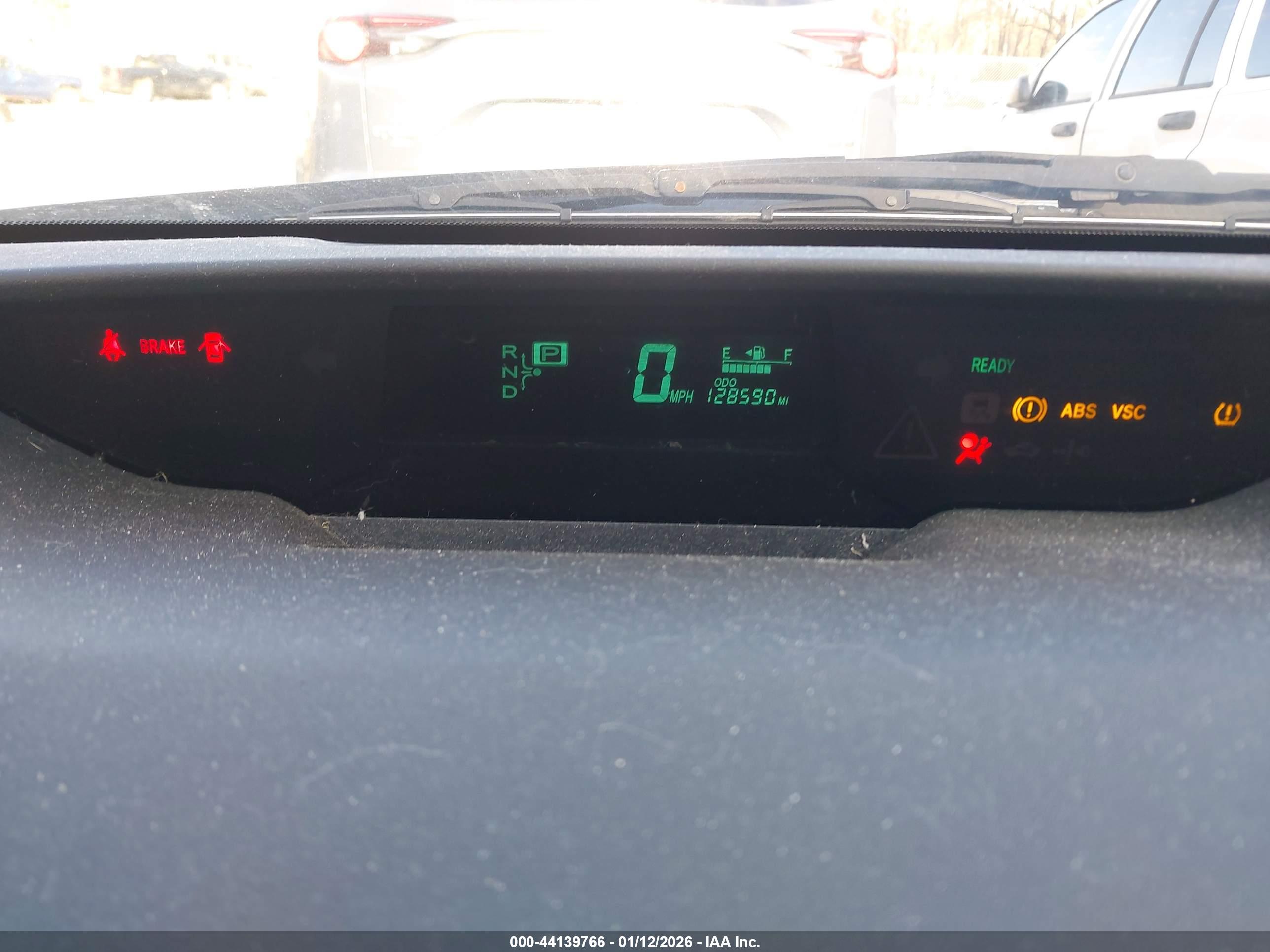 TOYOTA PRIUS image 7