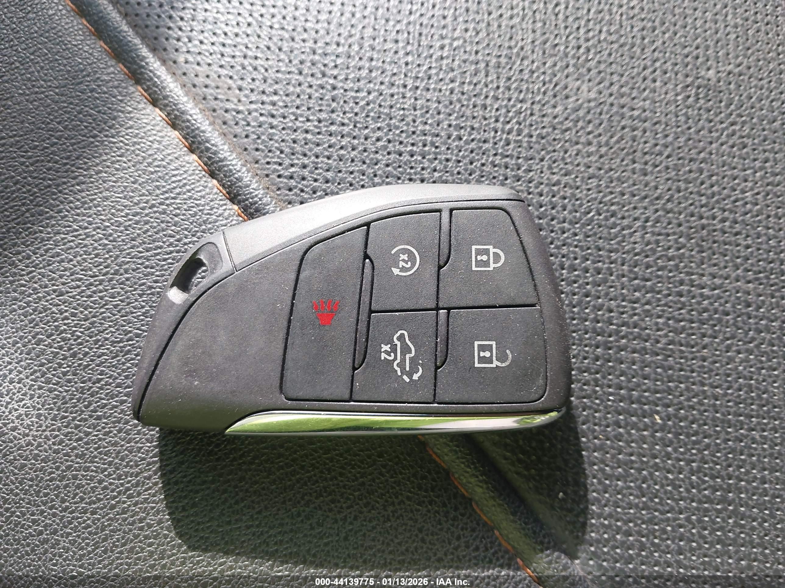 GMC SIERRA image 11
