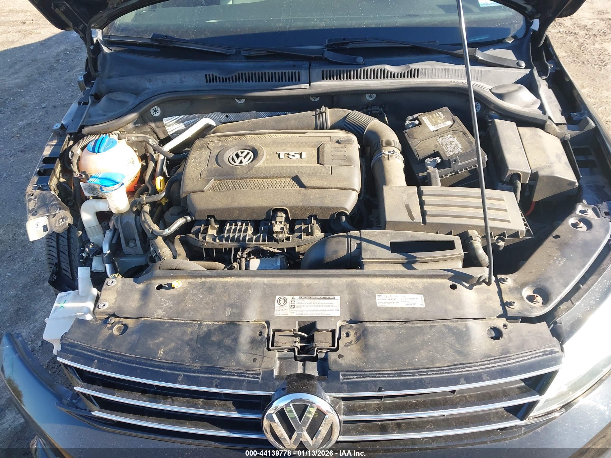 VOLKSWAGEN JETTA image 10