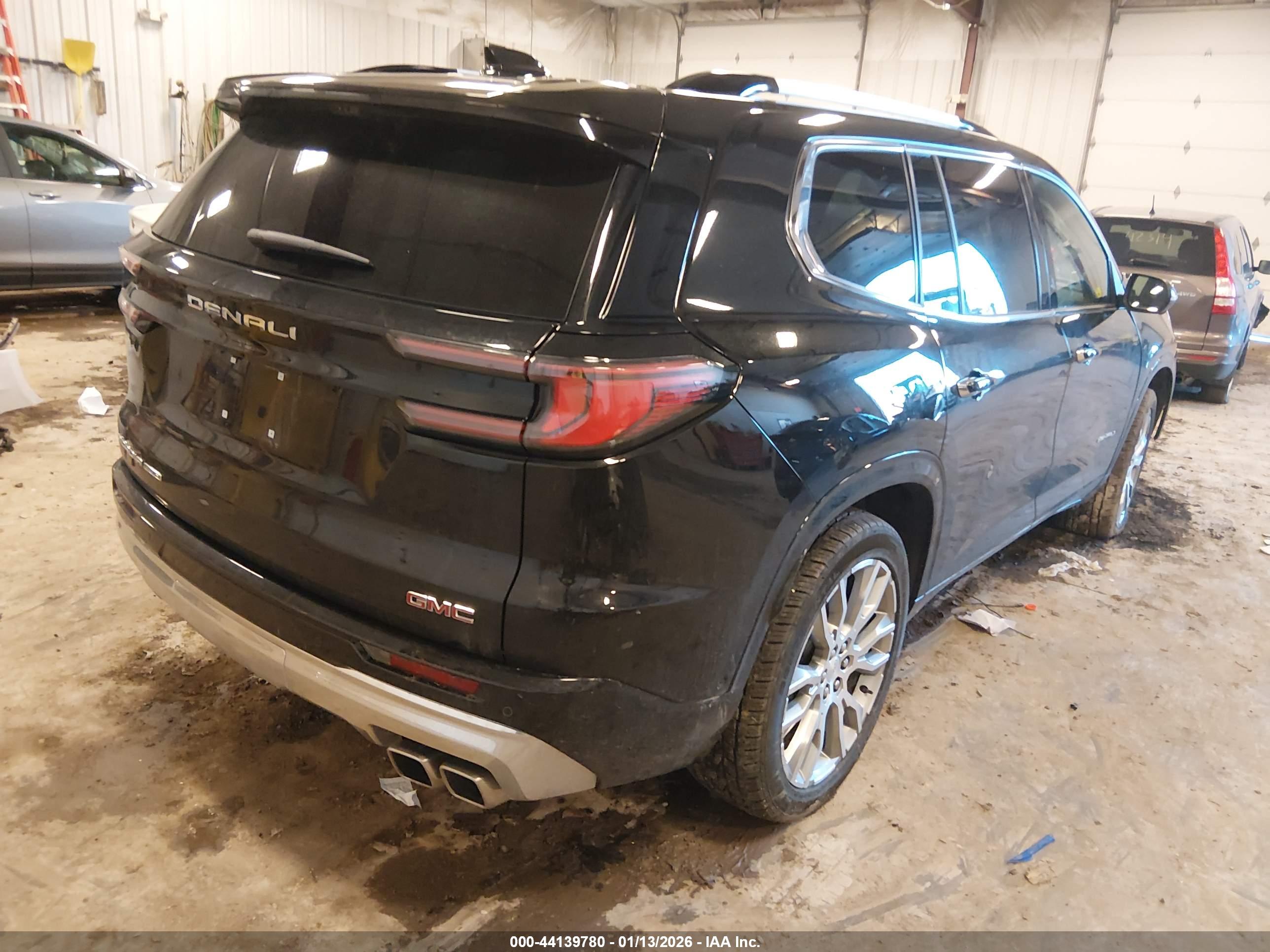 GMC ACADIA image 4