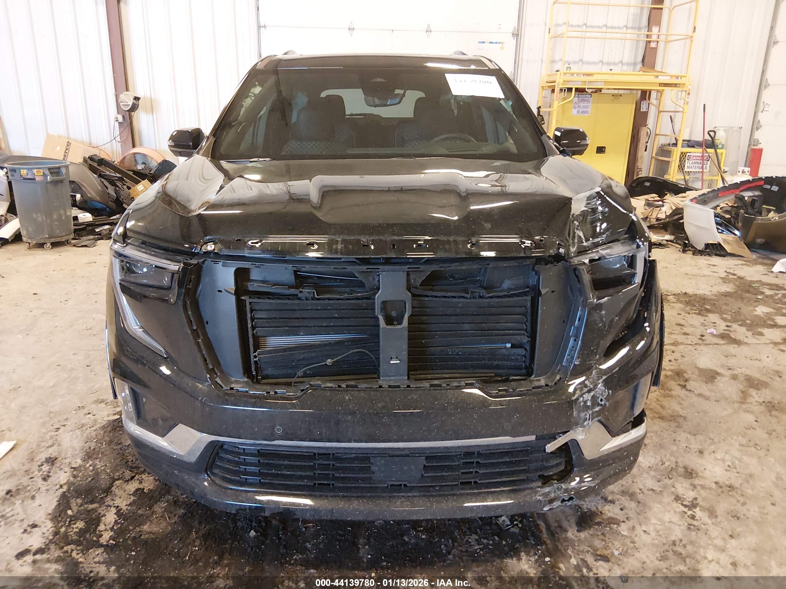 GMC ACADIA image 6