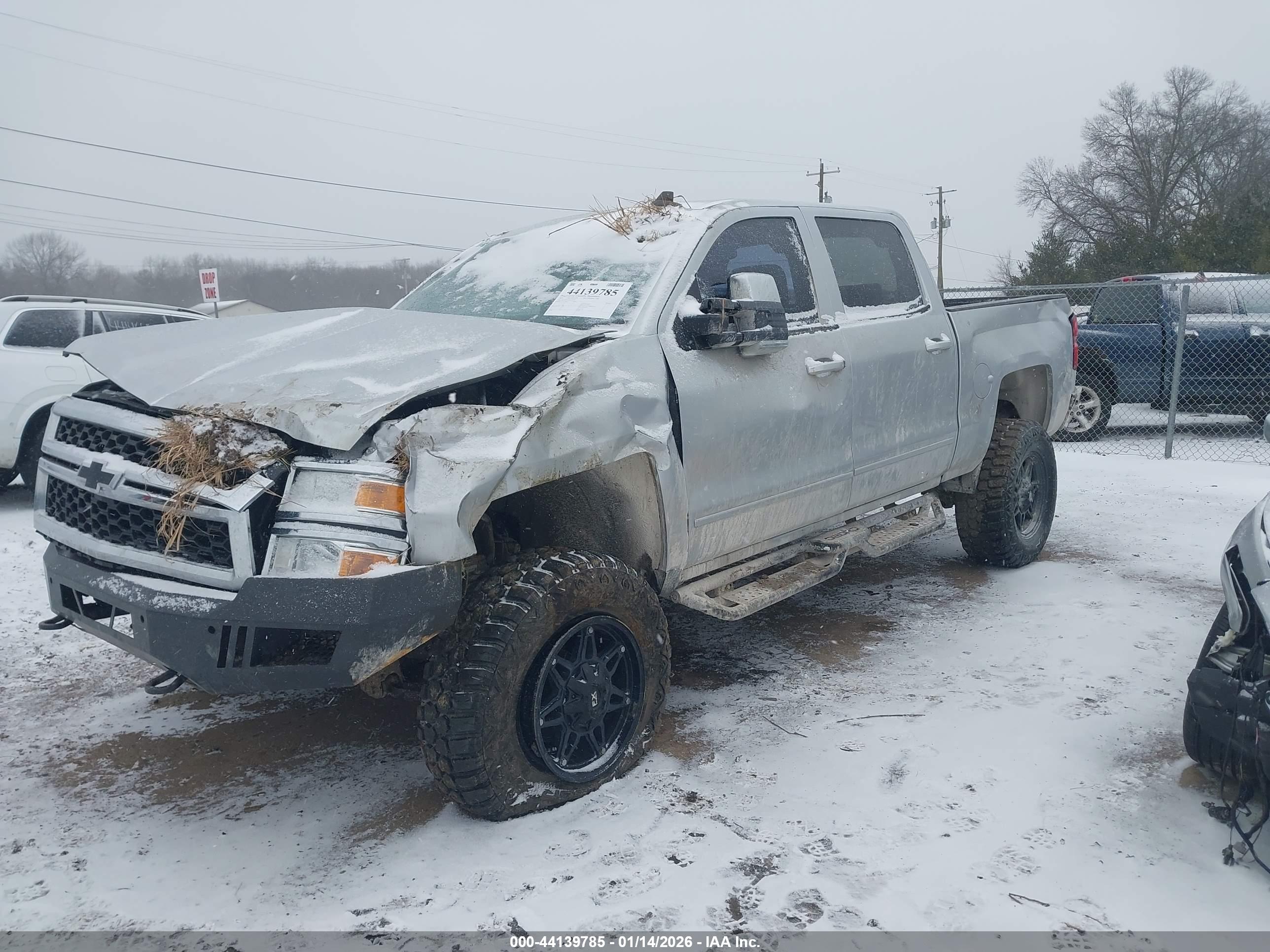CHEVROLET SILVERADO image 2