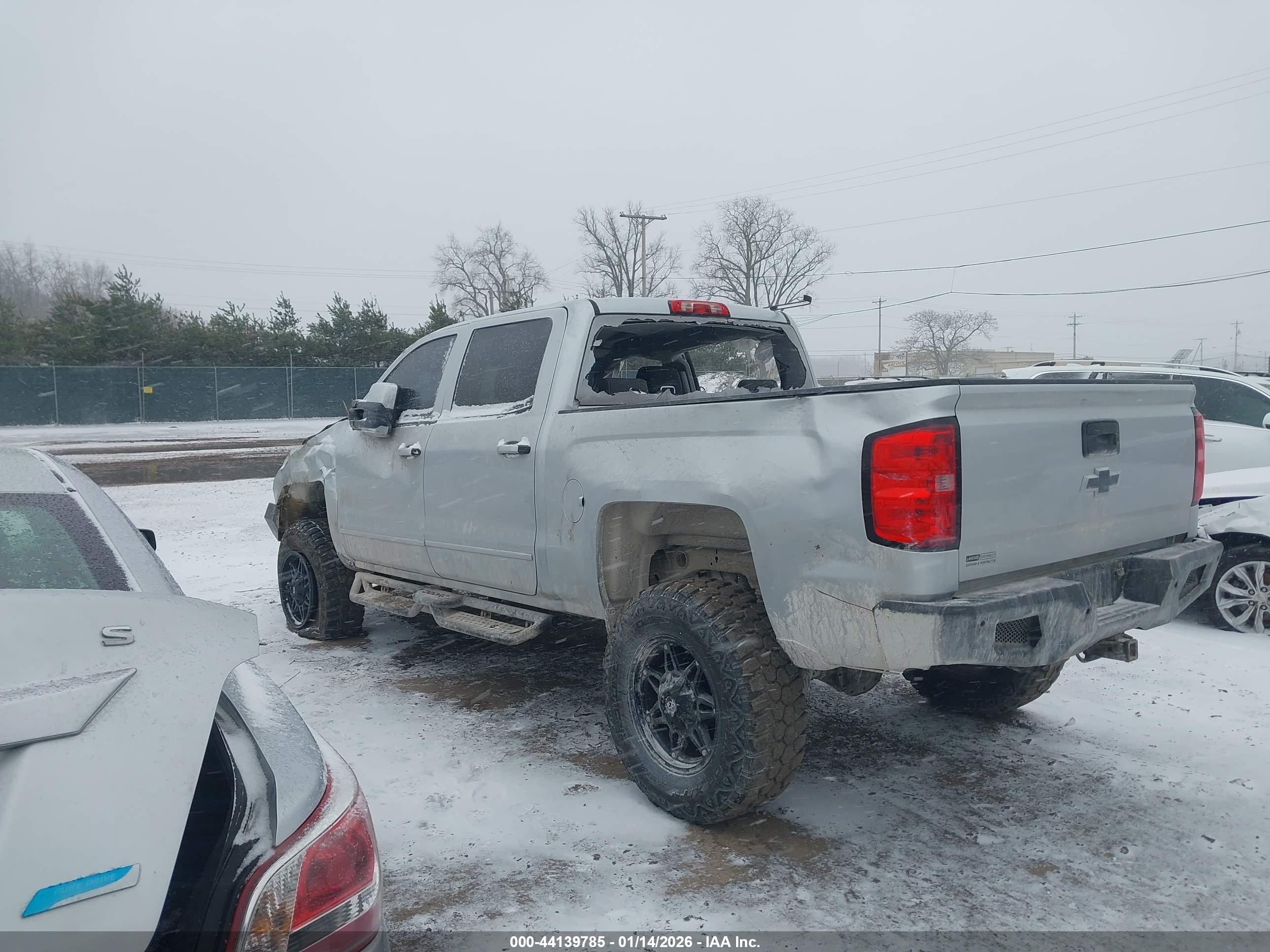 CHEVROLET SILVERADO image 3