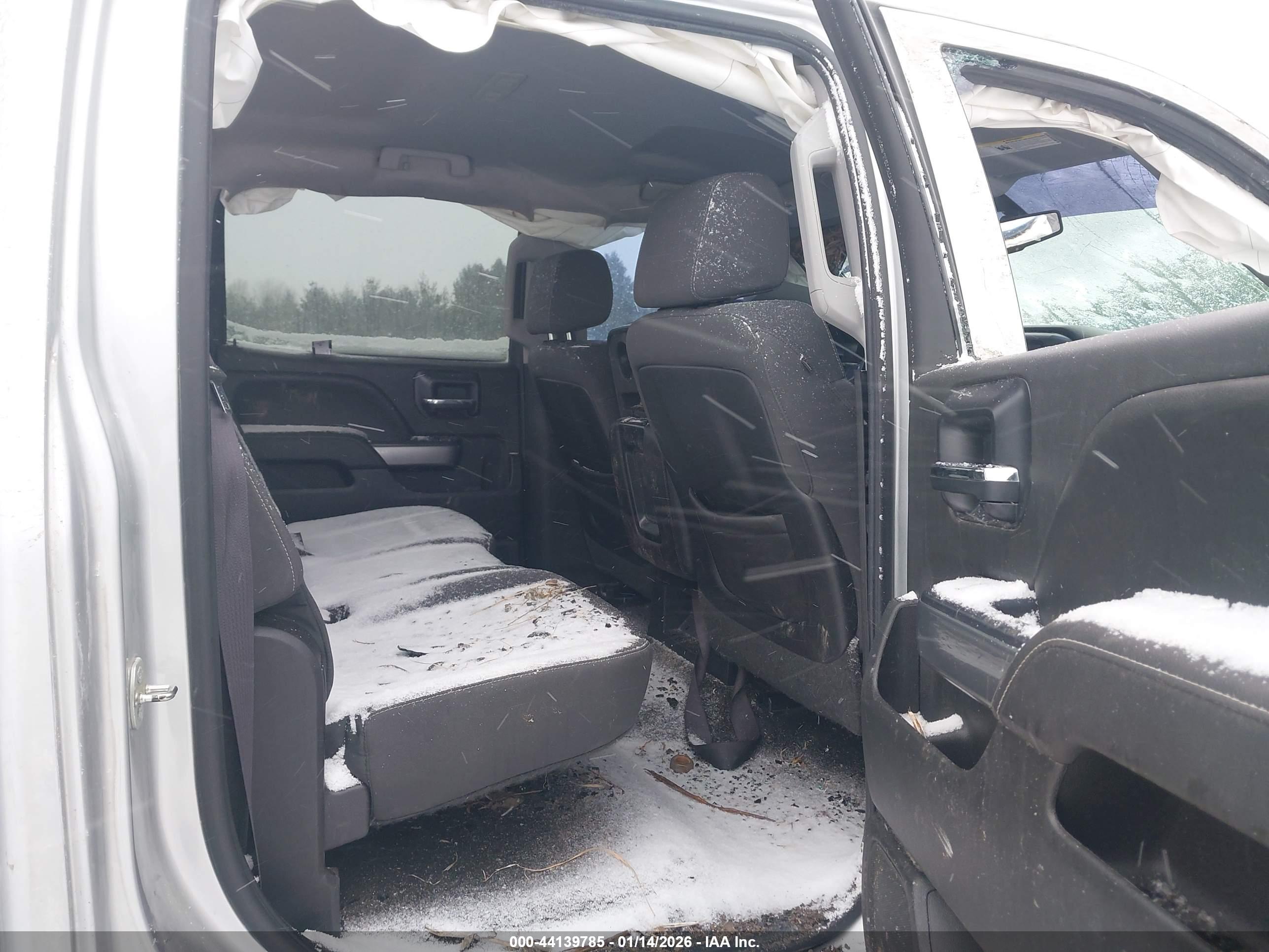 CHEVROLET SILVERADO image 8