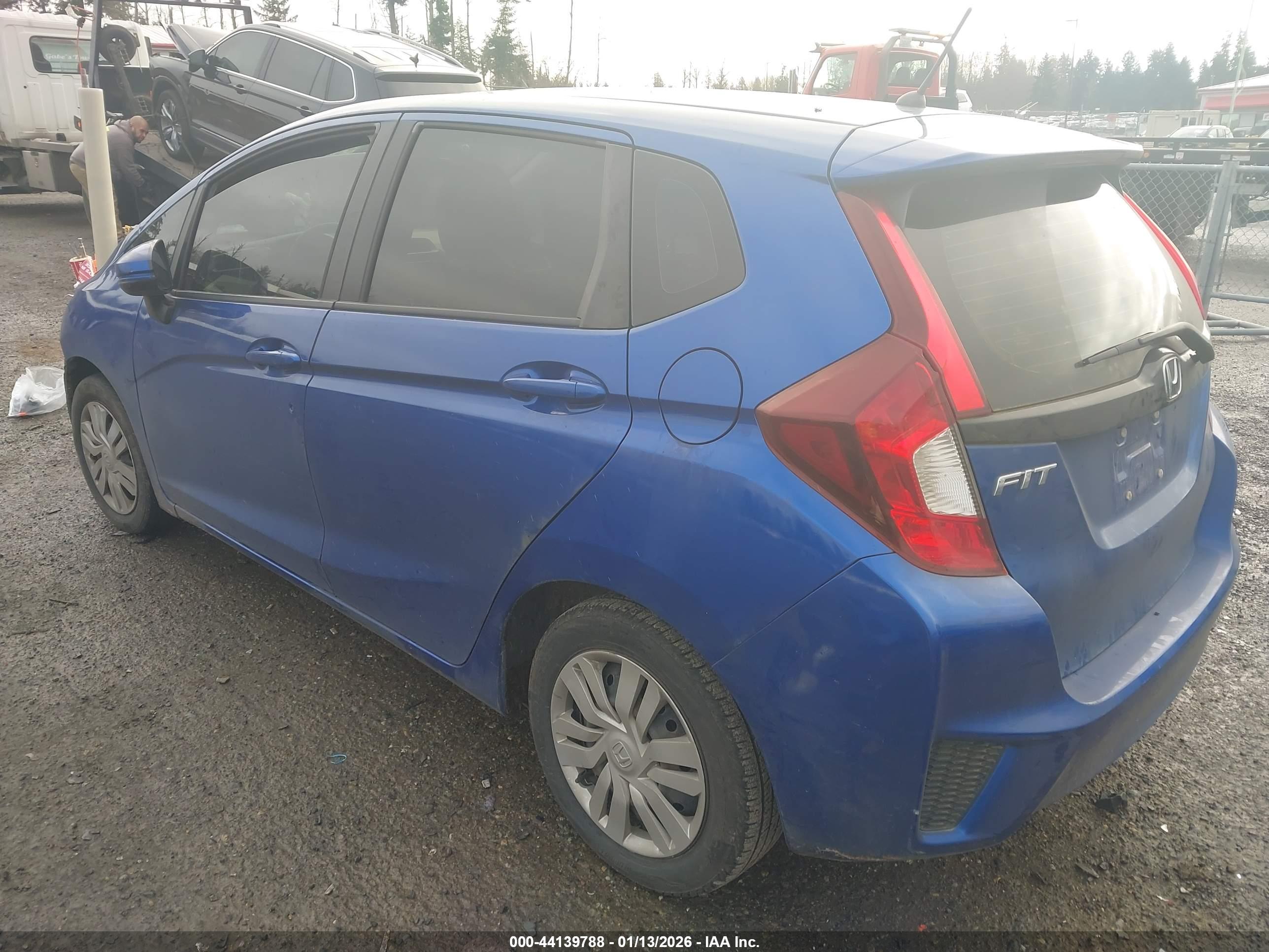 HONDA FIT image 3