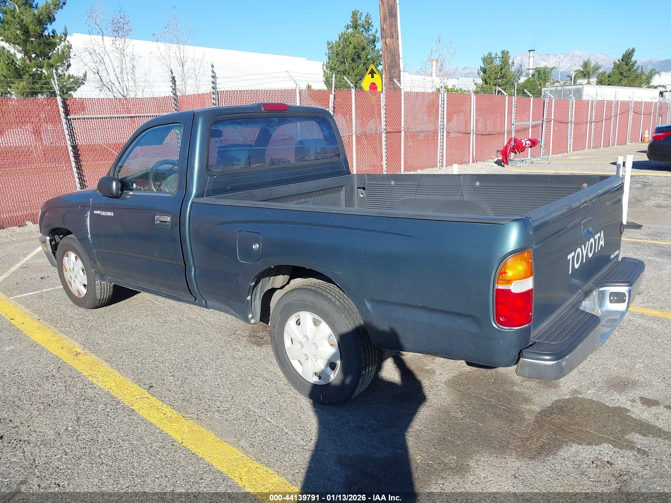 TOYOTA TACOMA image 3