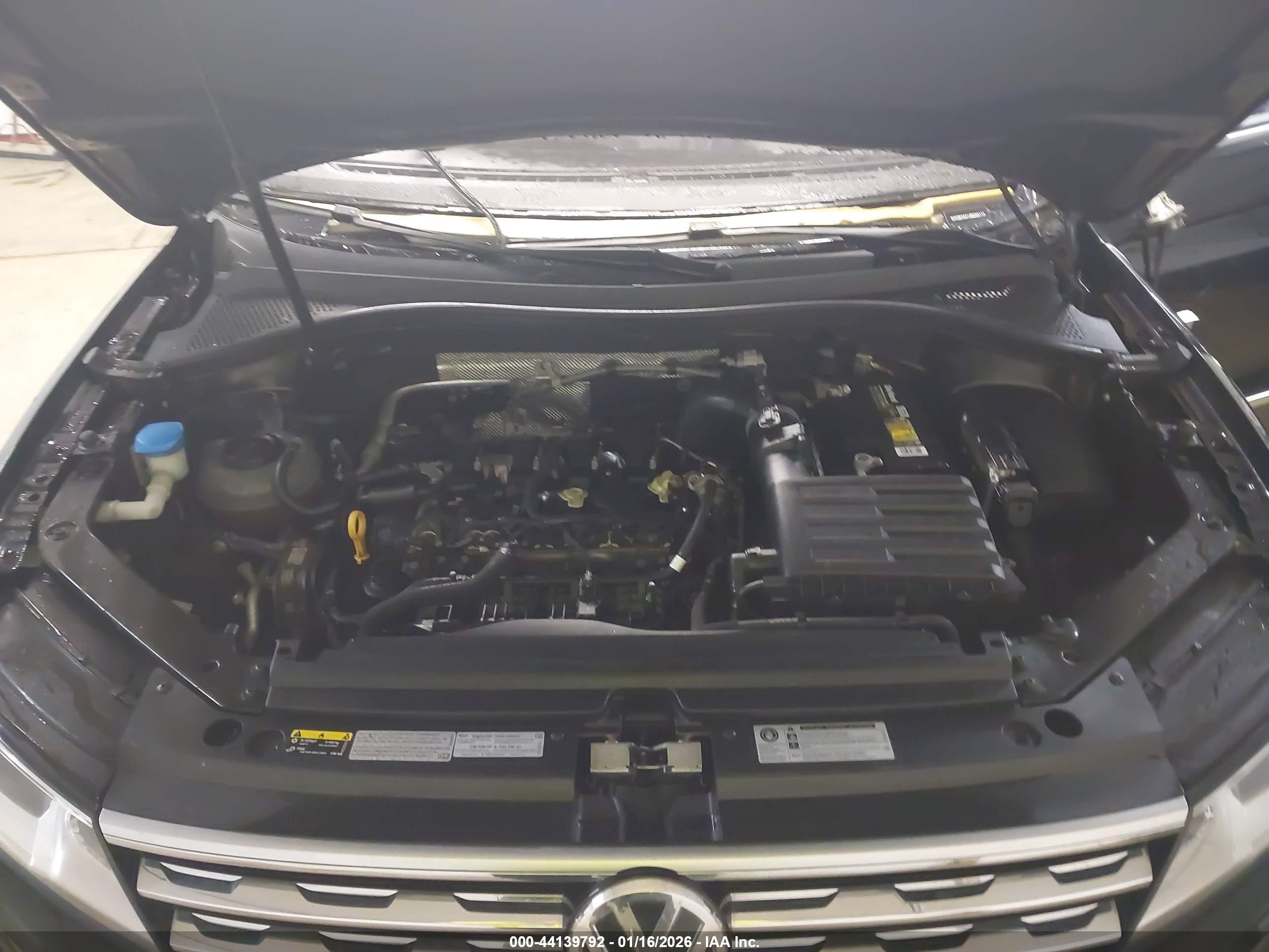 VOLKSWAGEN TIGUAN image 10