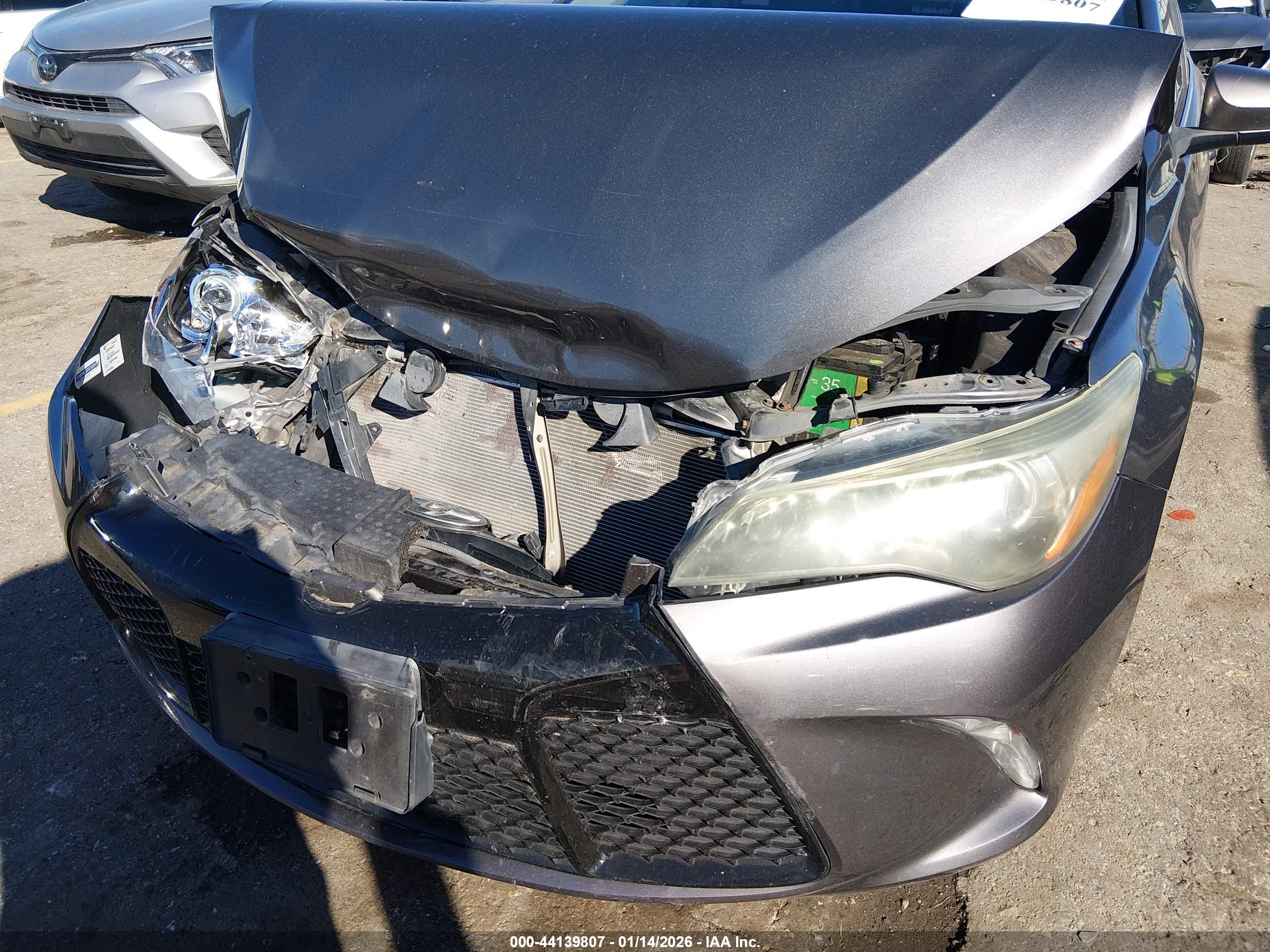 TOYOTA CAMRY image 6