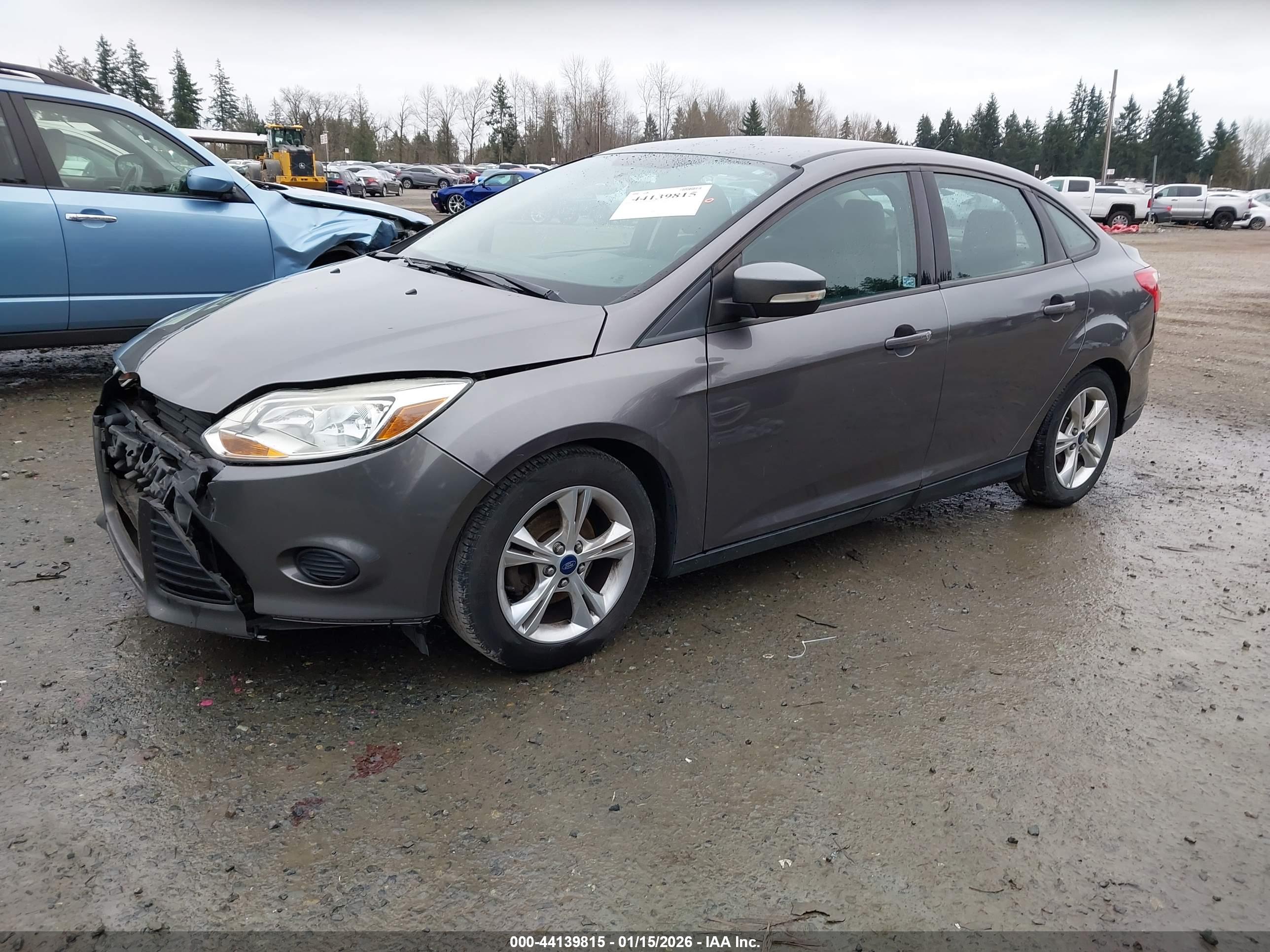 FORD FOCUS image 2