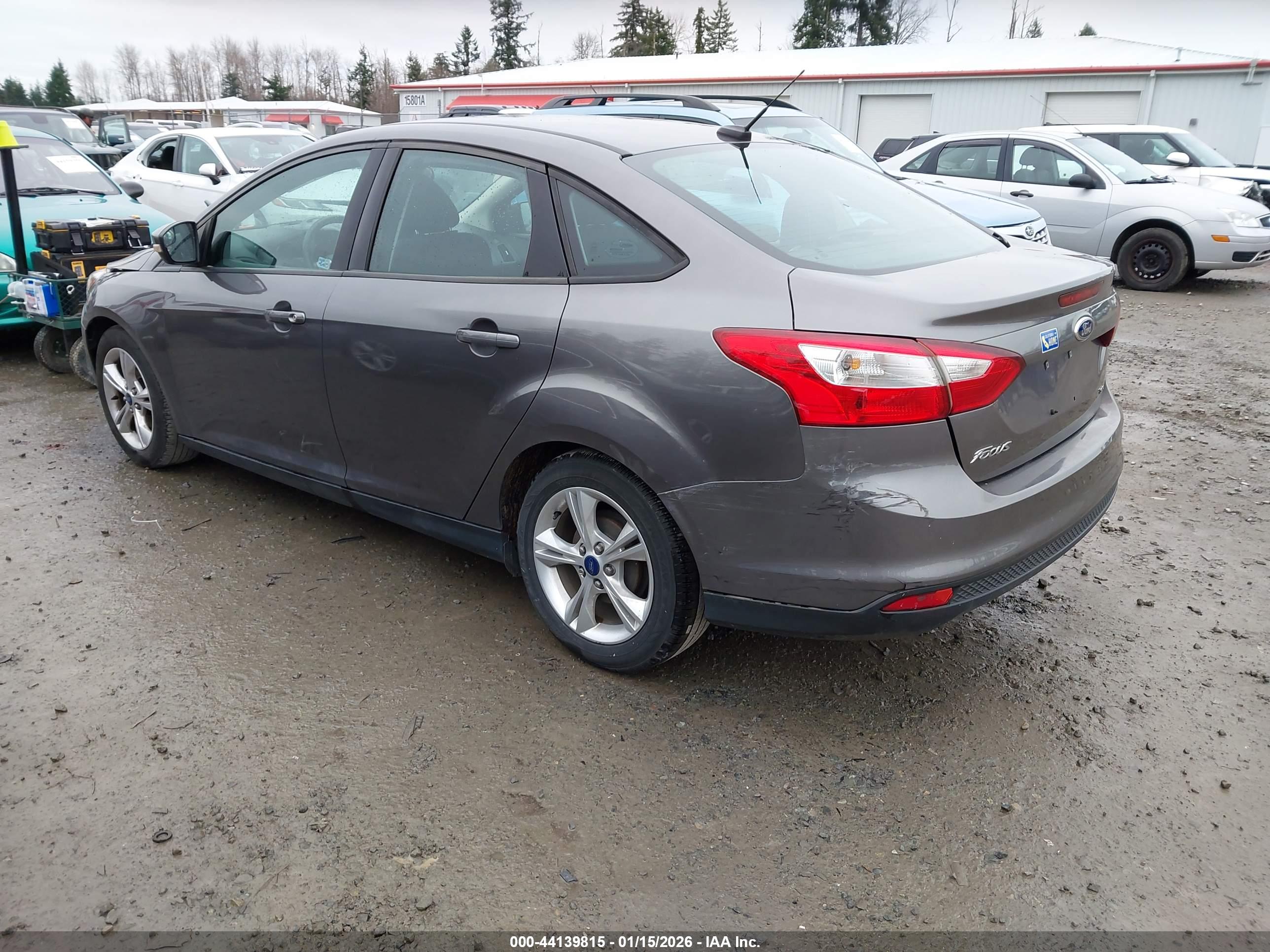FORD FOCUS image 3
