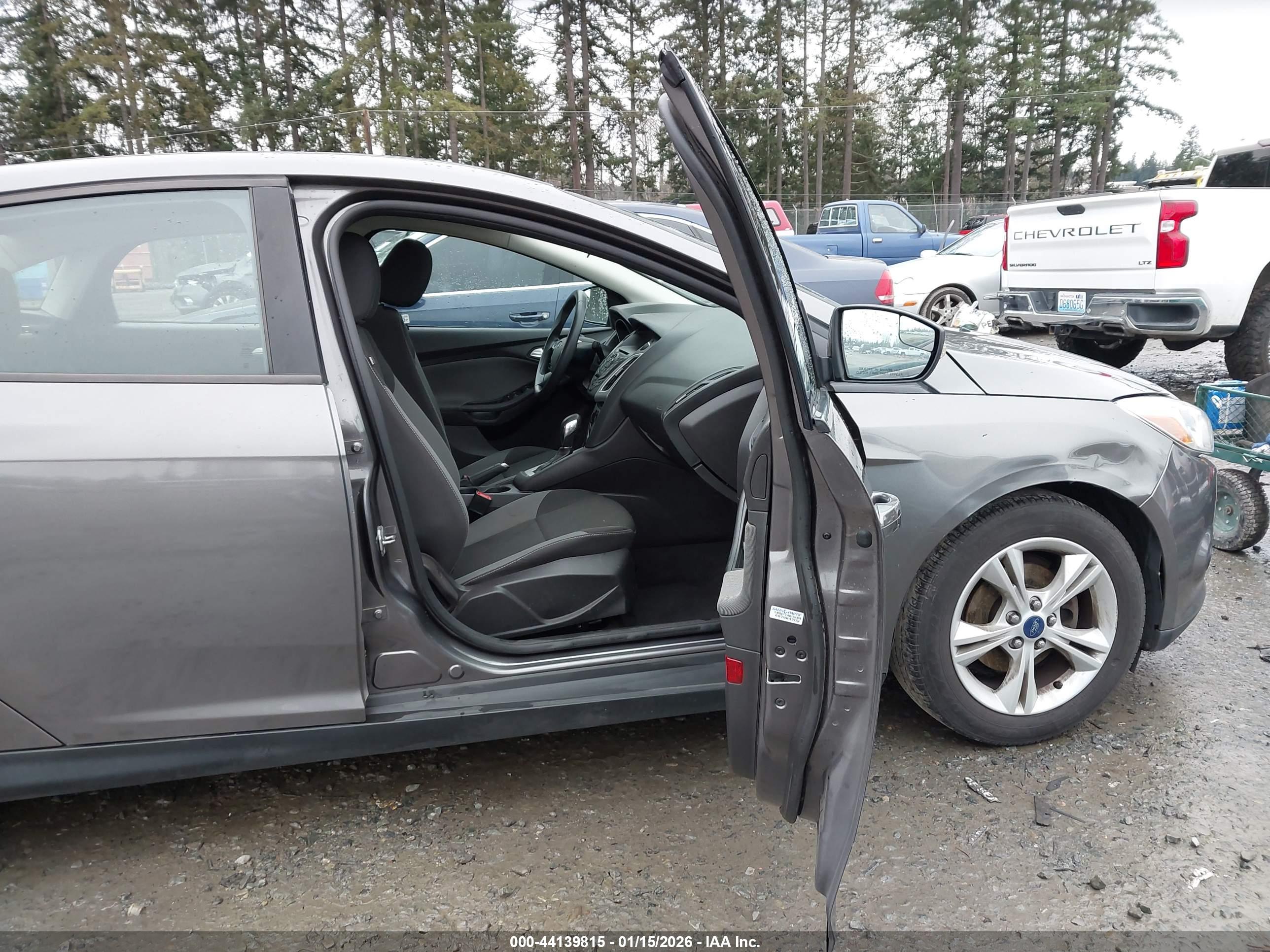 FORD FOCUS image 5