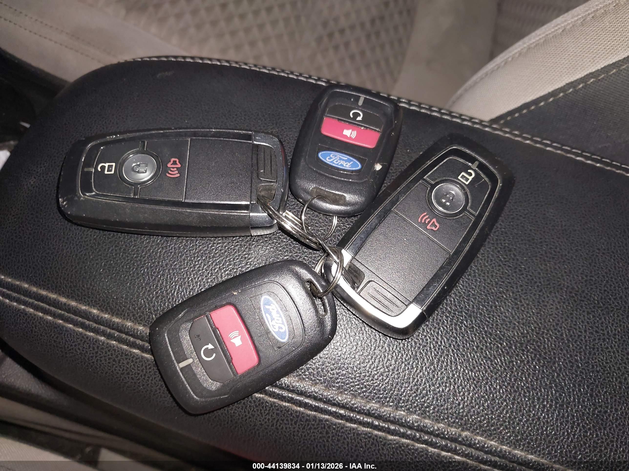 FORD ESCAPE image 11