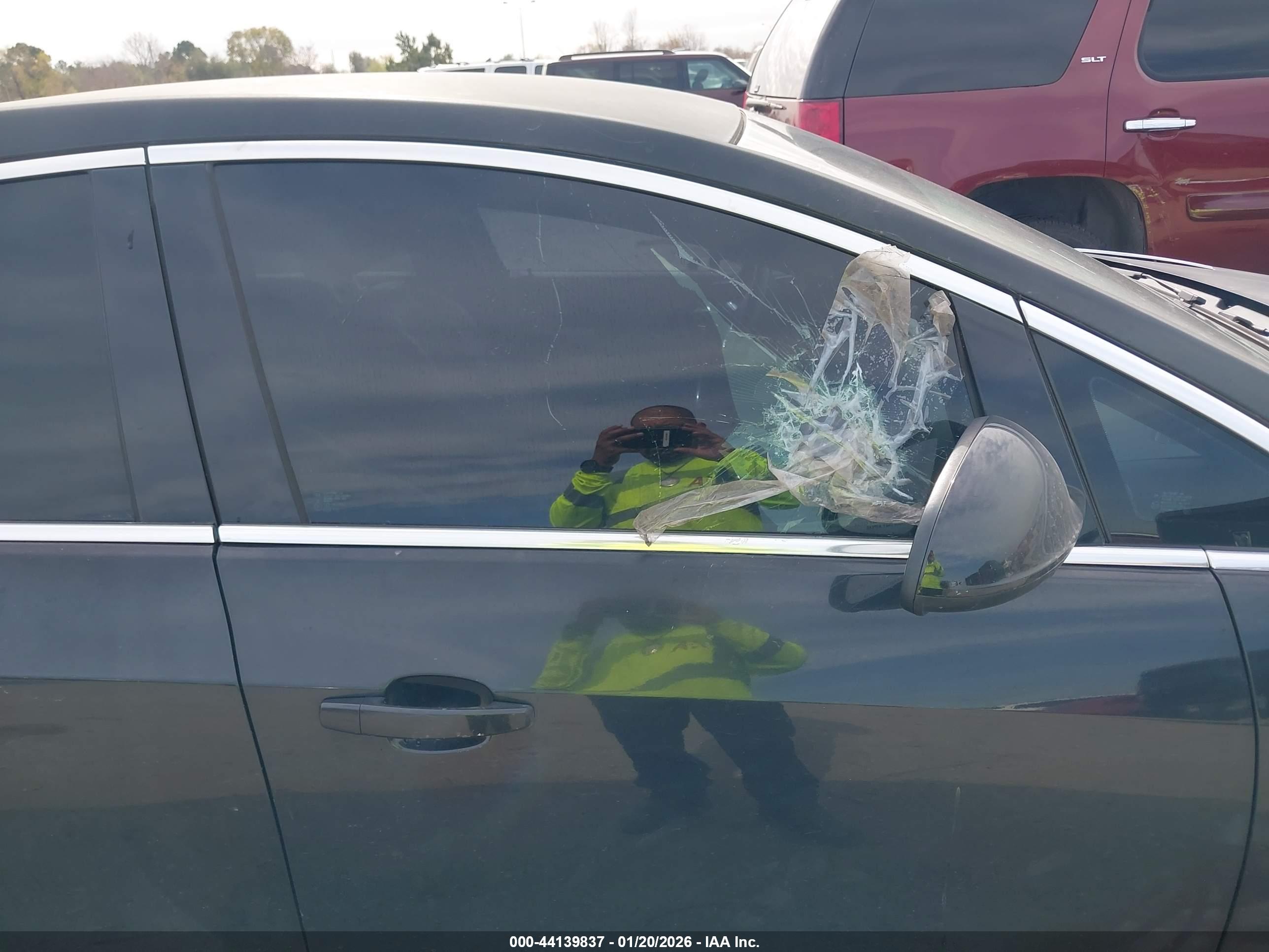 BUICK VERANO image 6