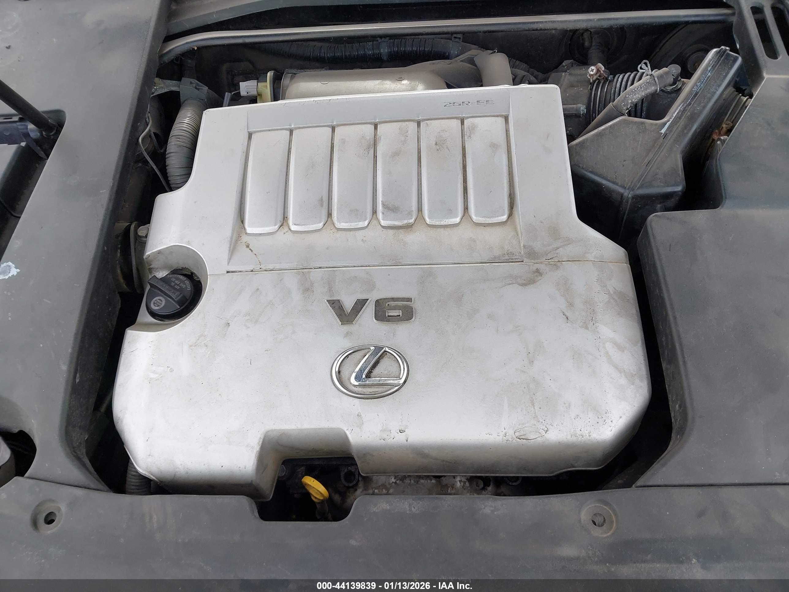 LEXUS ES image 10
