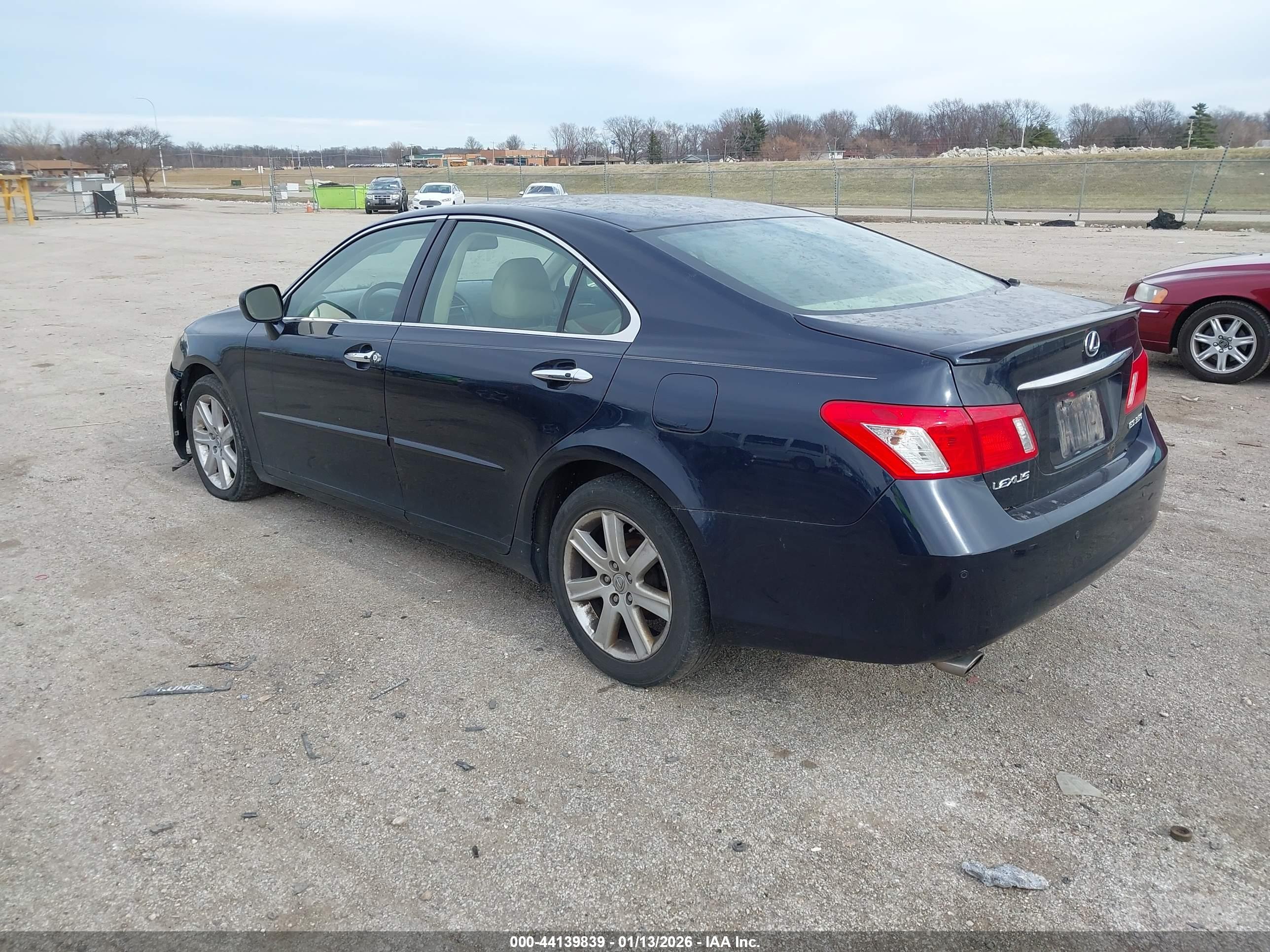 LEXUS ES image 3