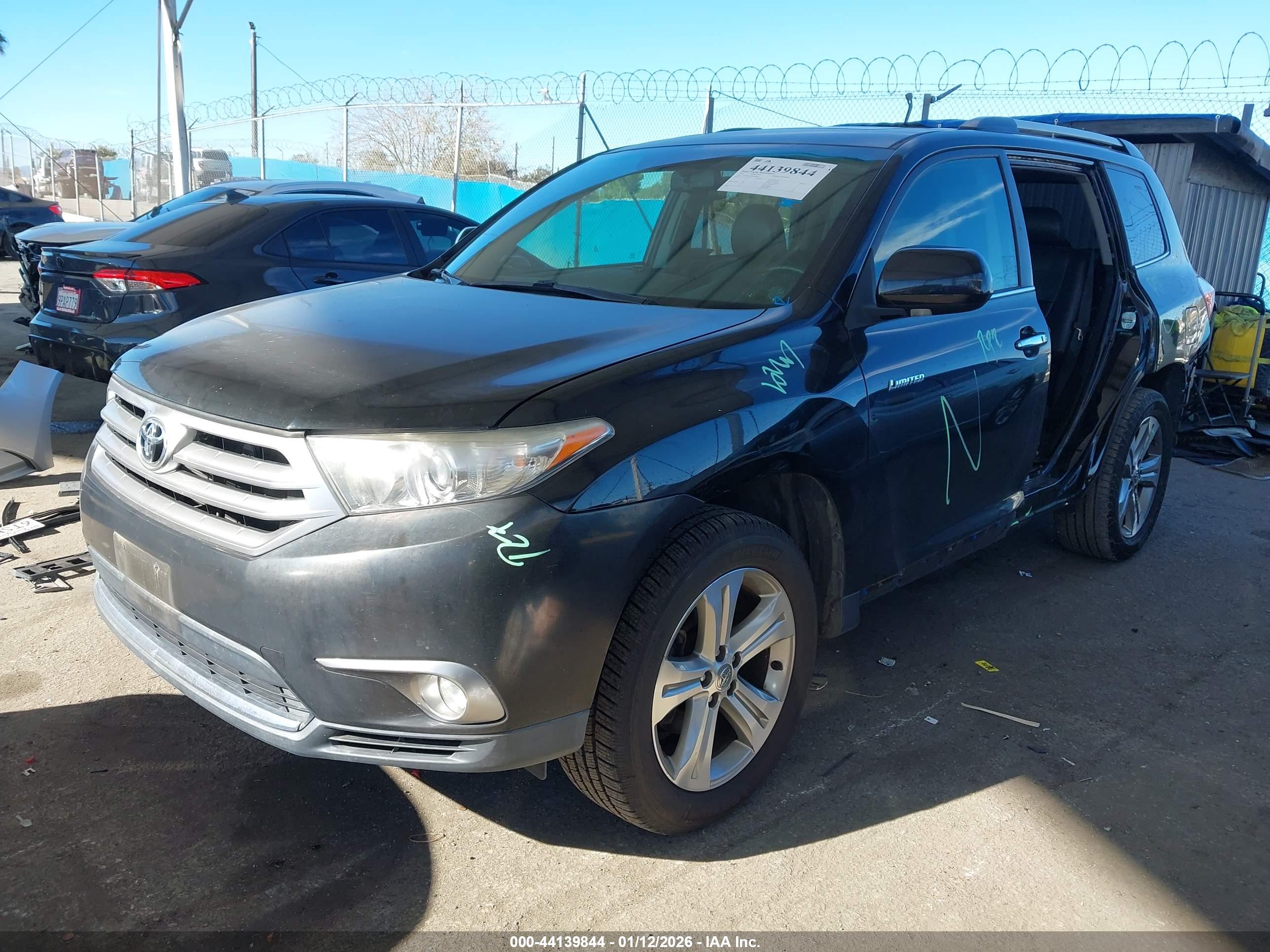 TOYOTA HIGHLANDER image 2