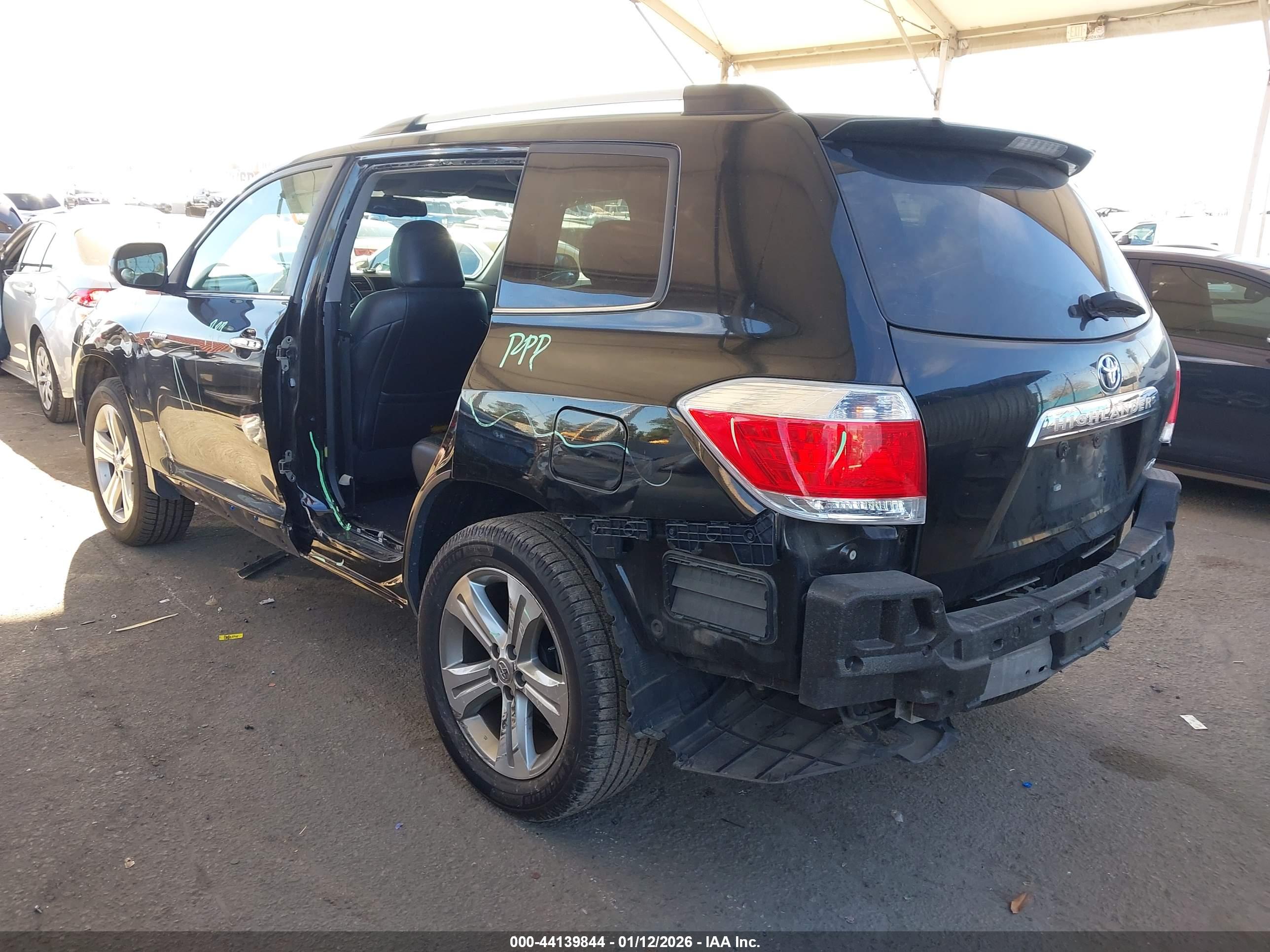 TOYOTA HIGHLANDER image 3