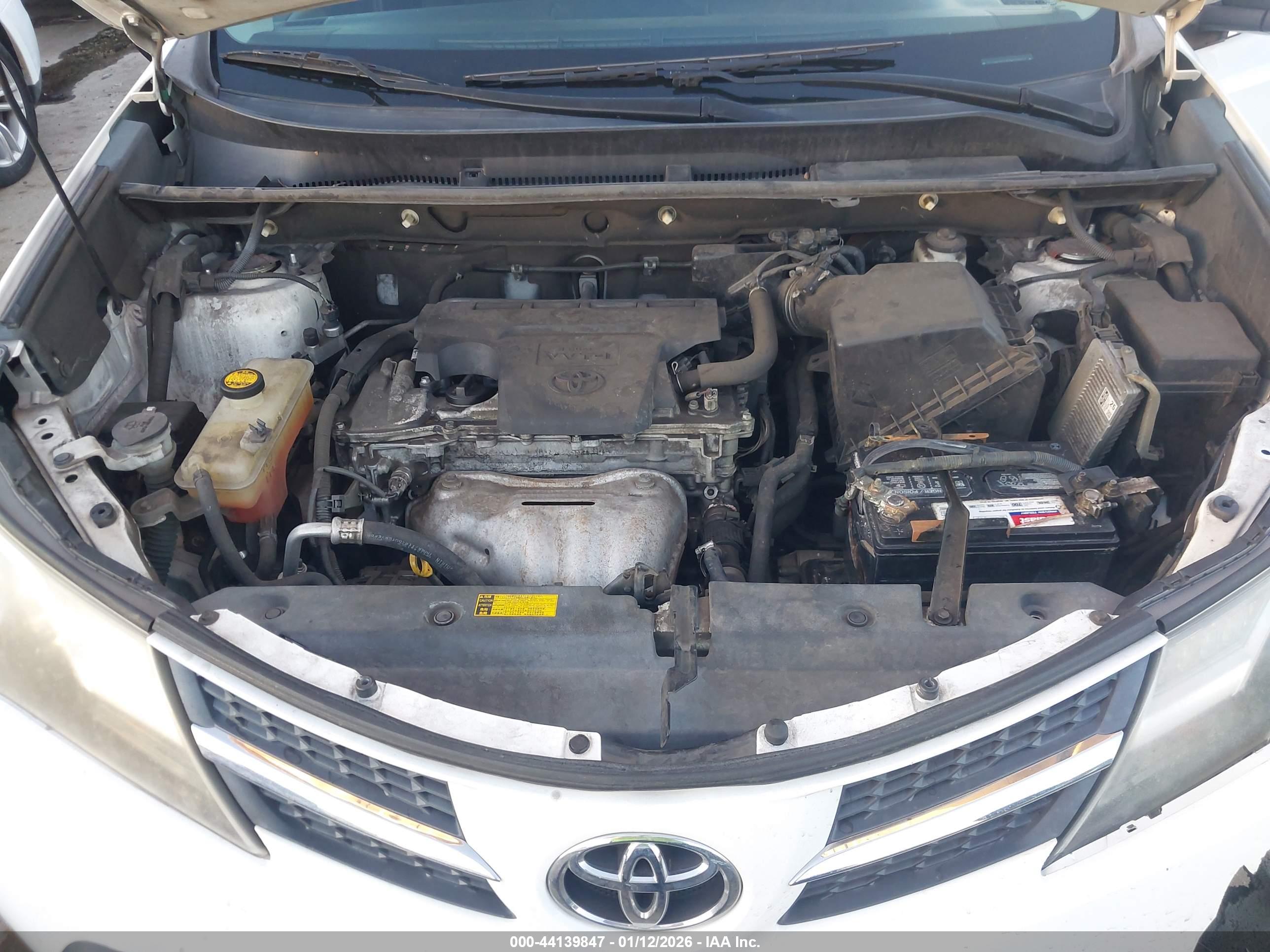 TOYOTA RAV4 image 10