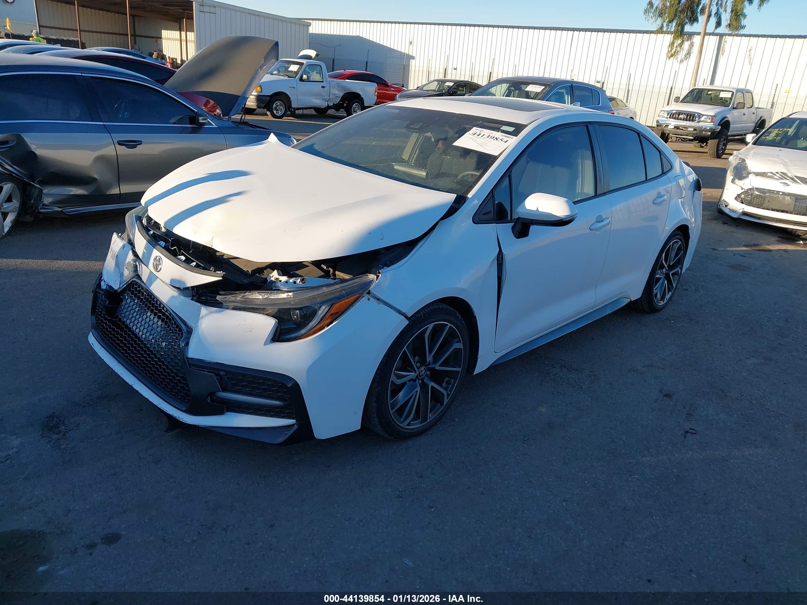 TOYOTA COROLLA image 2