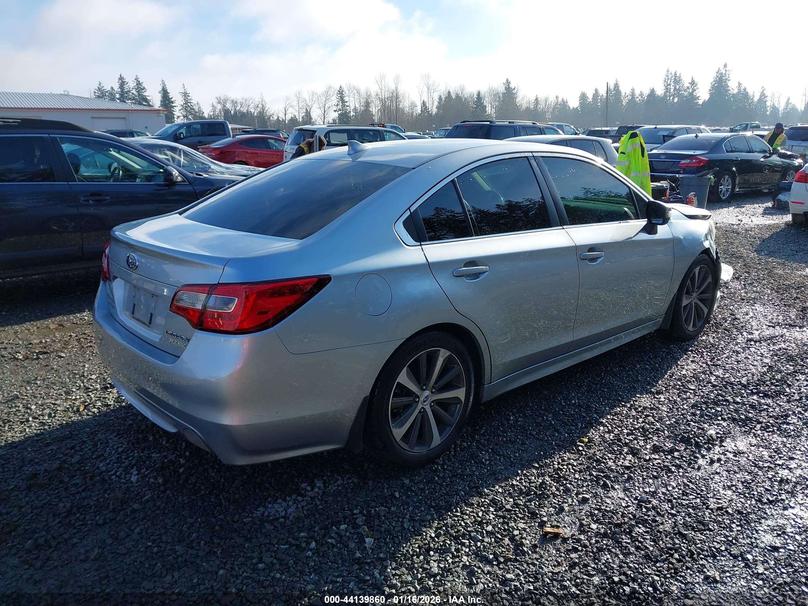 SUBARU LEGACY image 4