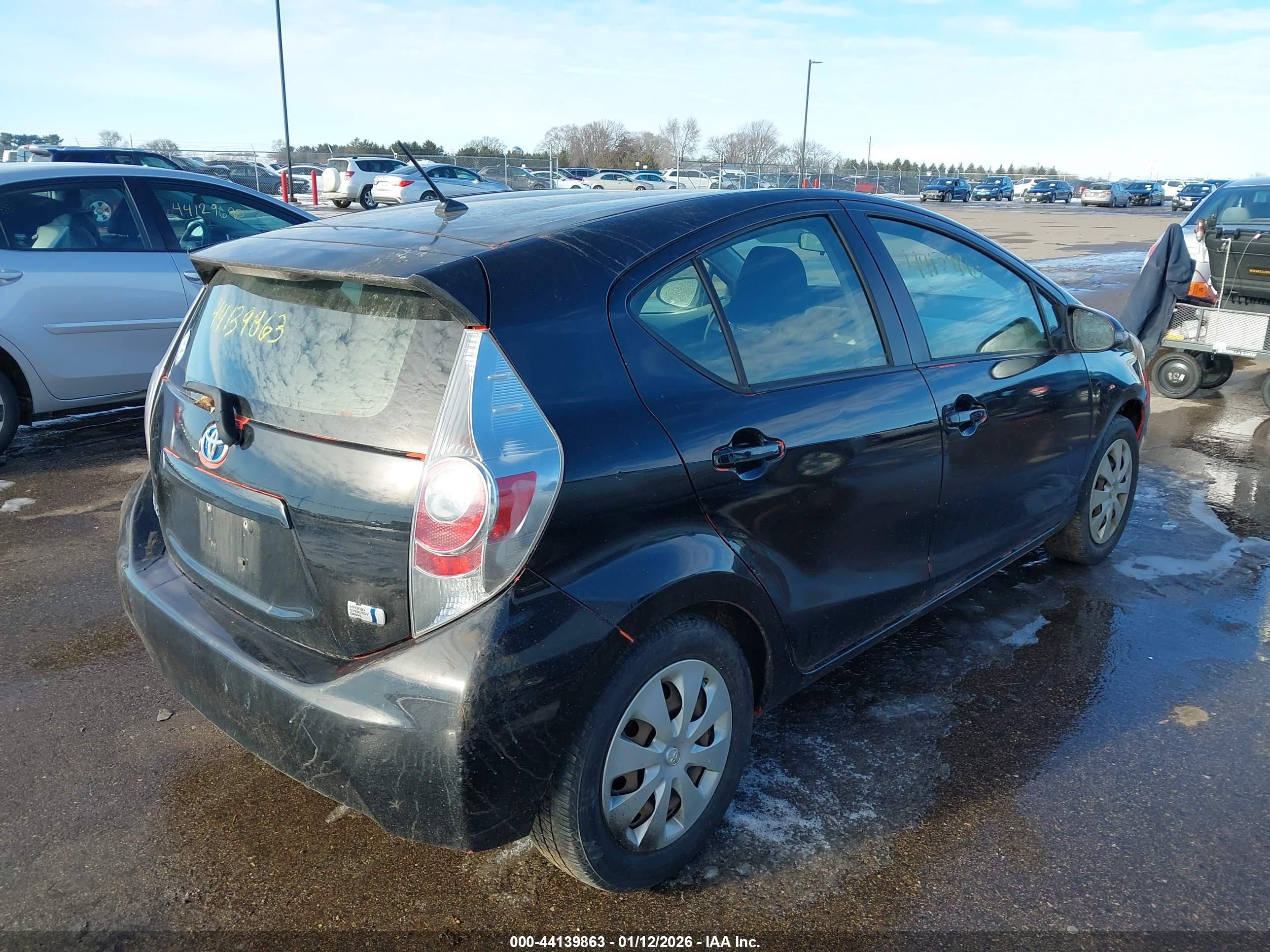 TOYOTA PRIUS image 4